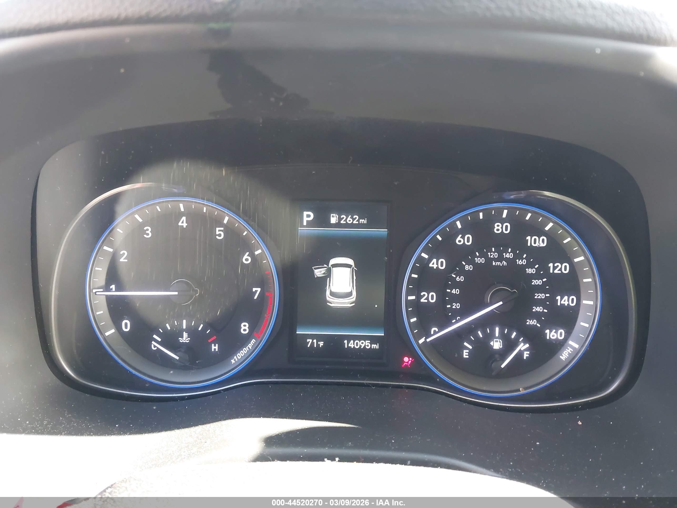 HYUNDAI KONA image 7