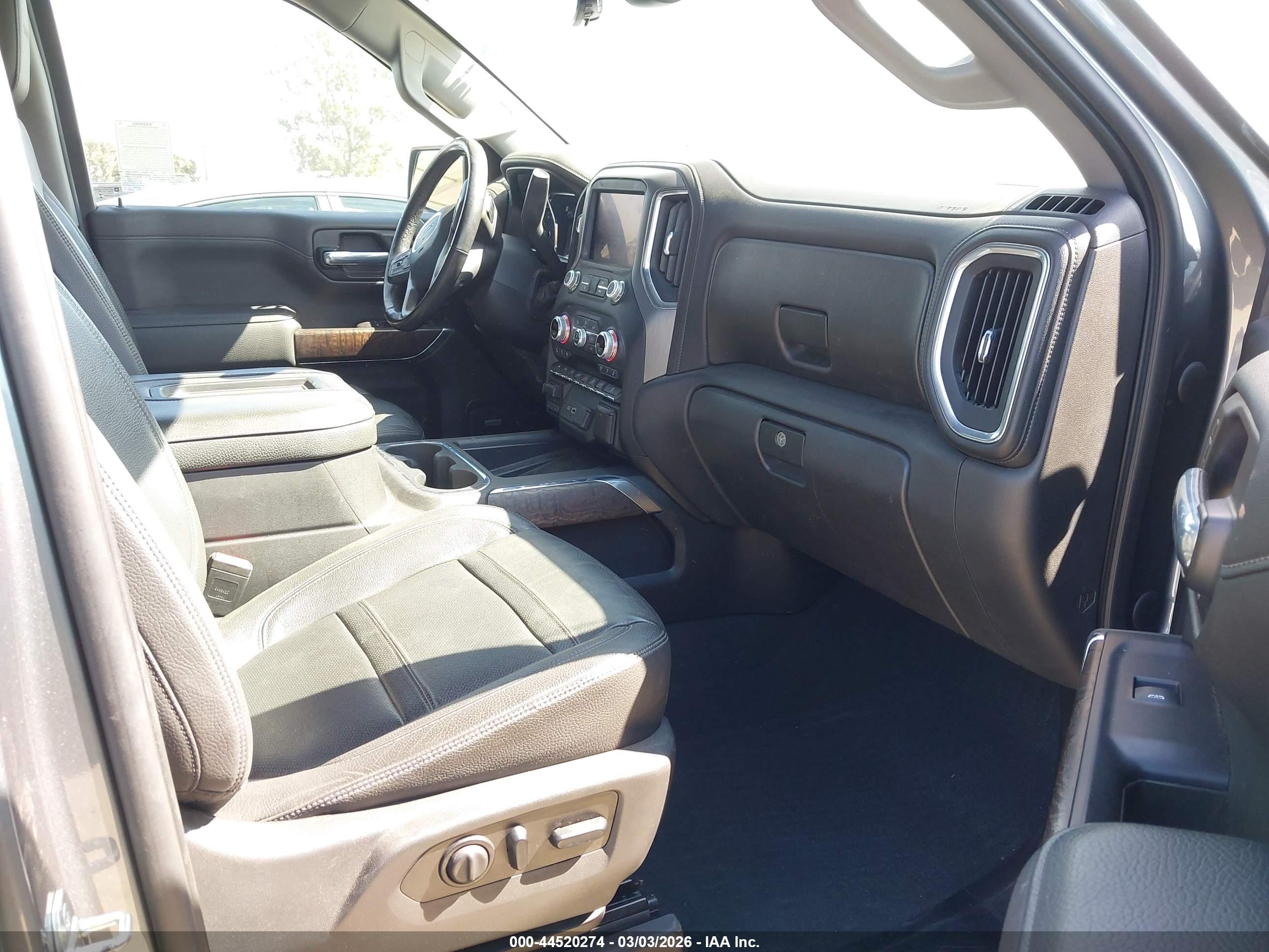 GMC SIERRA image 5