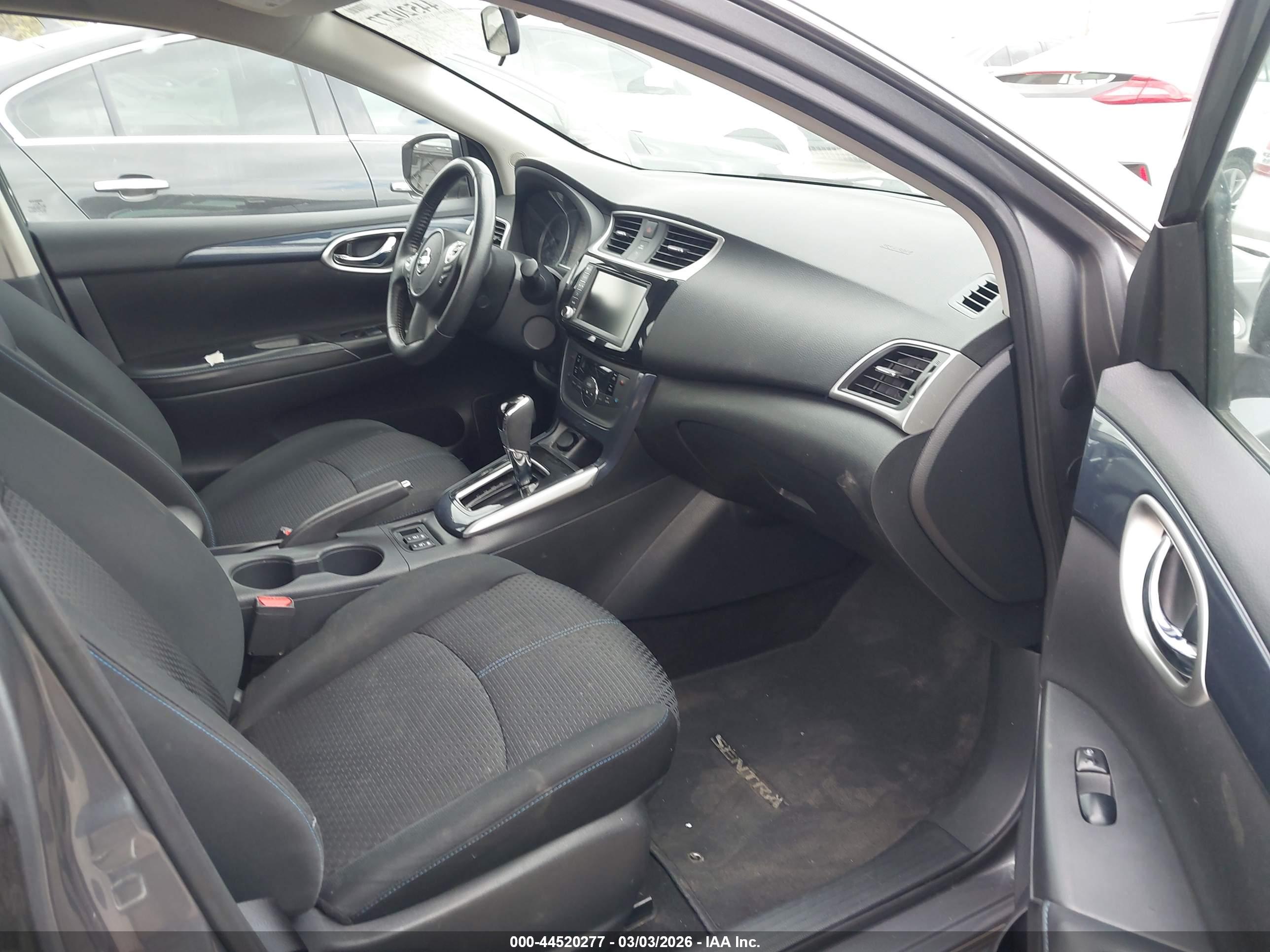 NISSAN SENTRA image 5