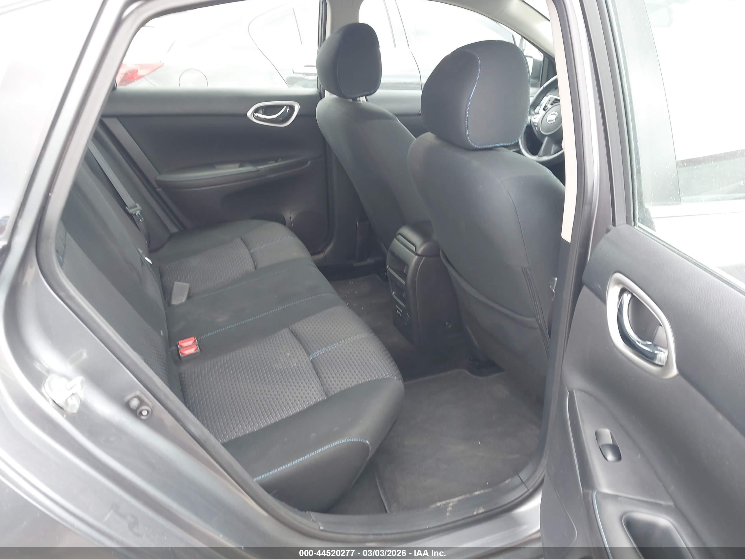 NISSAN SENTRA image 8