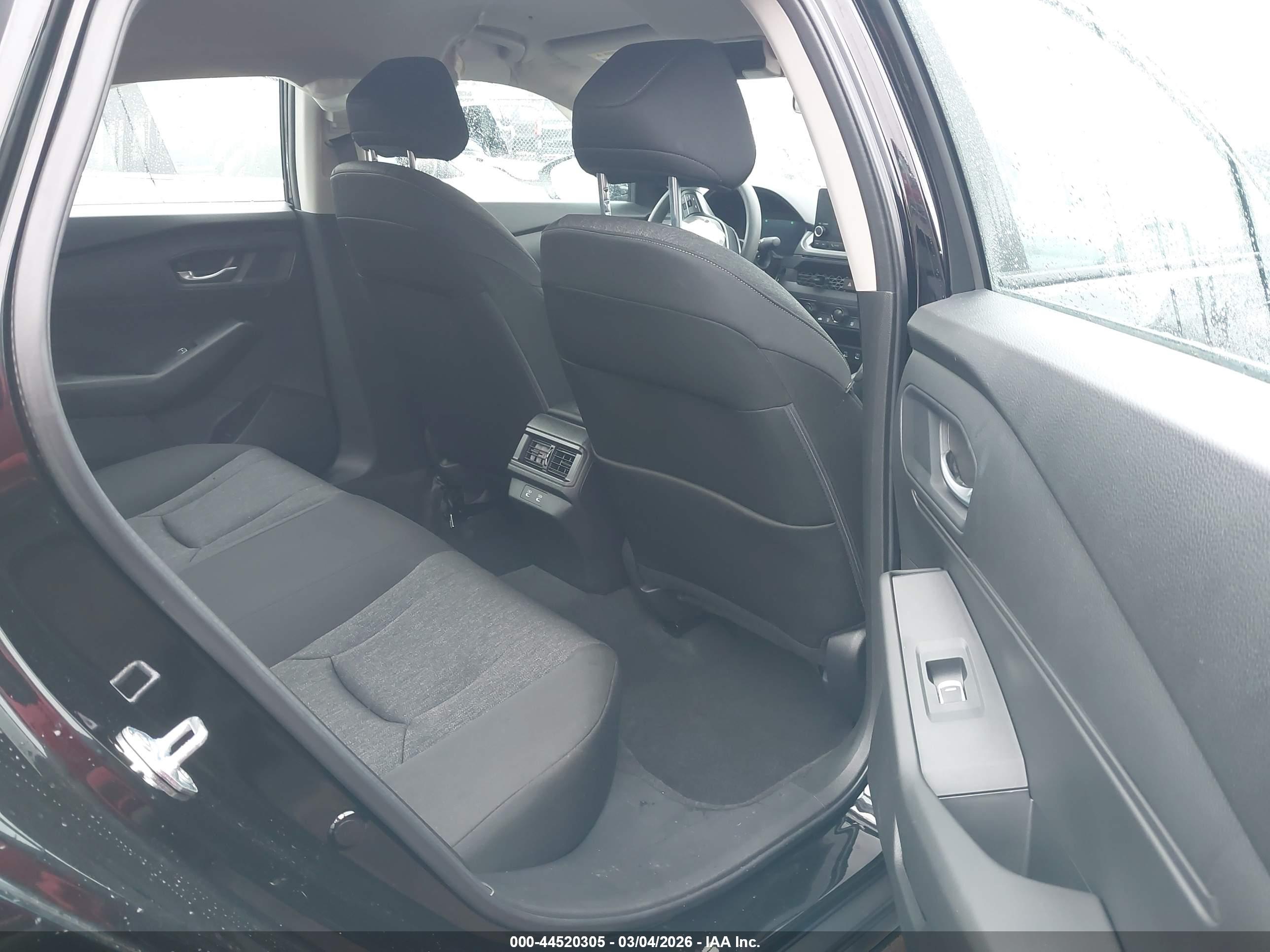 HONDA ACCORD image 8