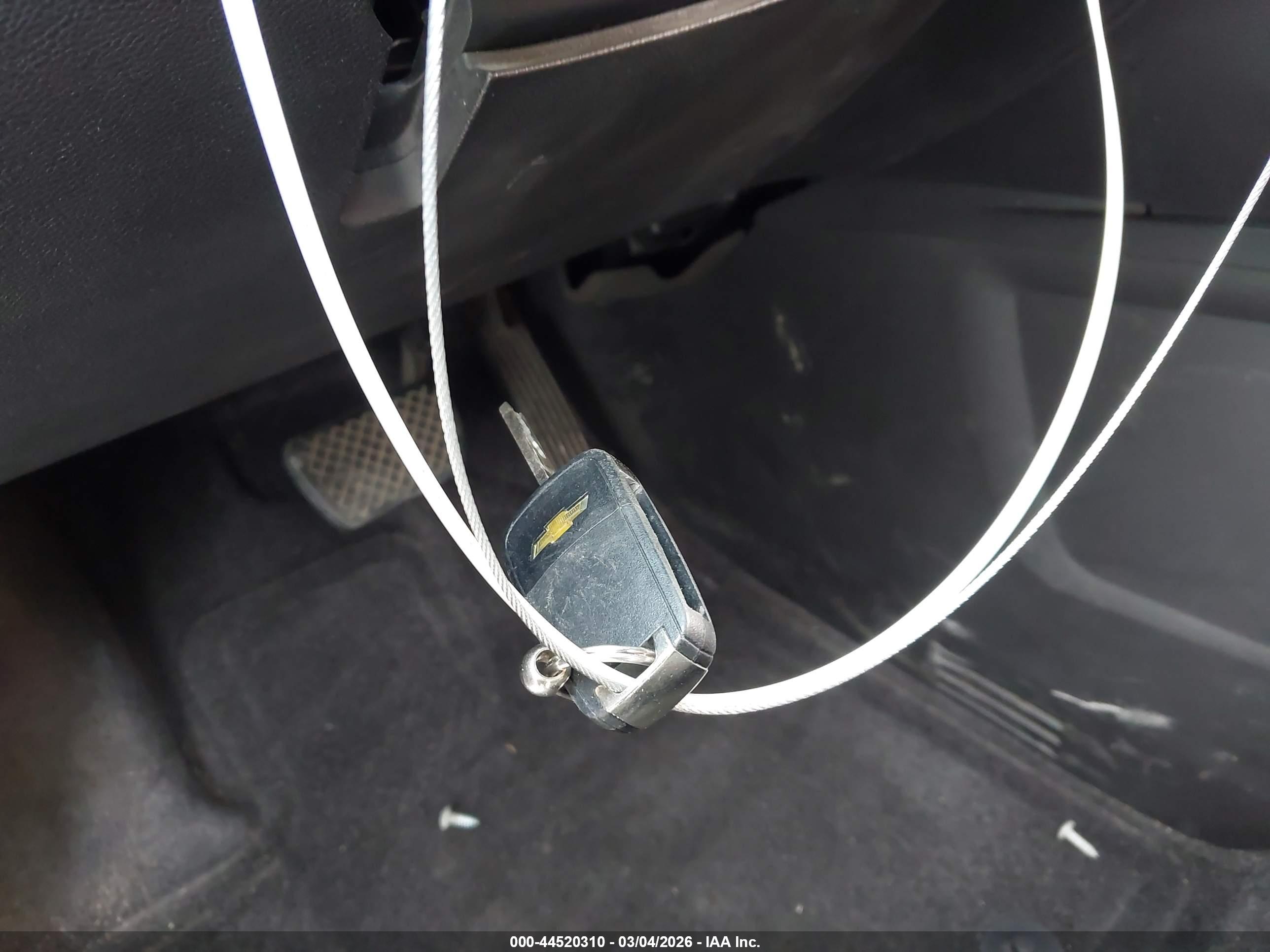 CHEVROLET EQUINOX image 11
