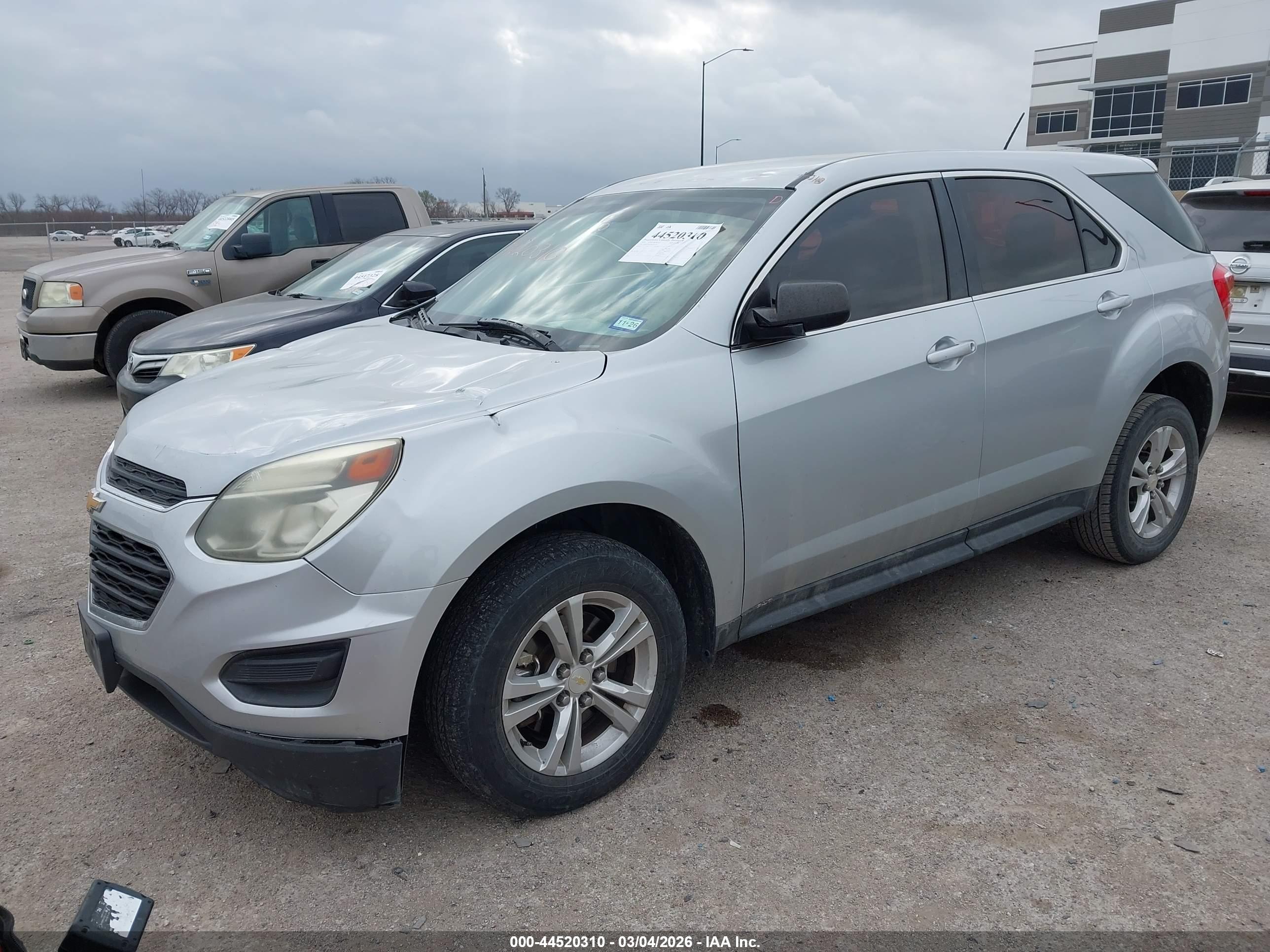 CHEVROLET EQUINOX image 2
