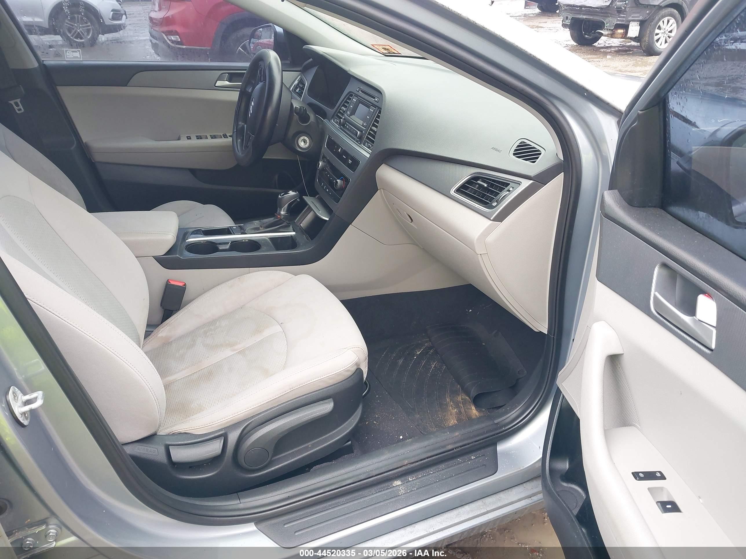 HYUNDAI SONATA image 5
