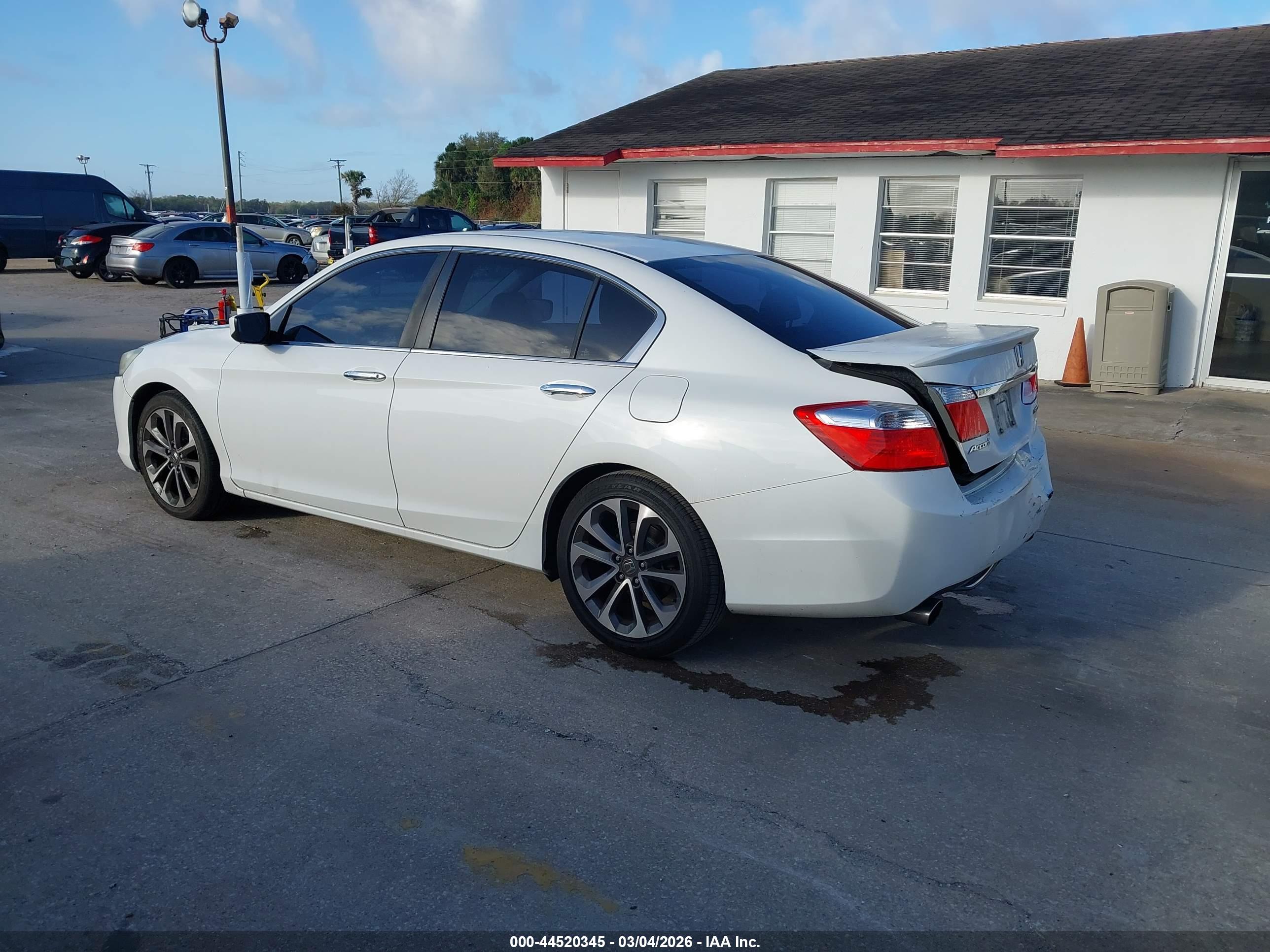 HONDA ACCORD image 3