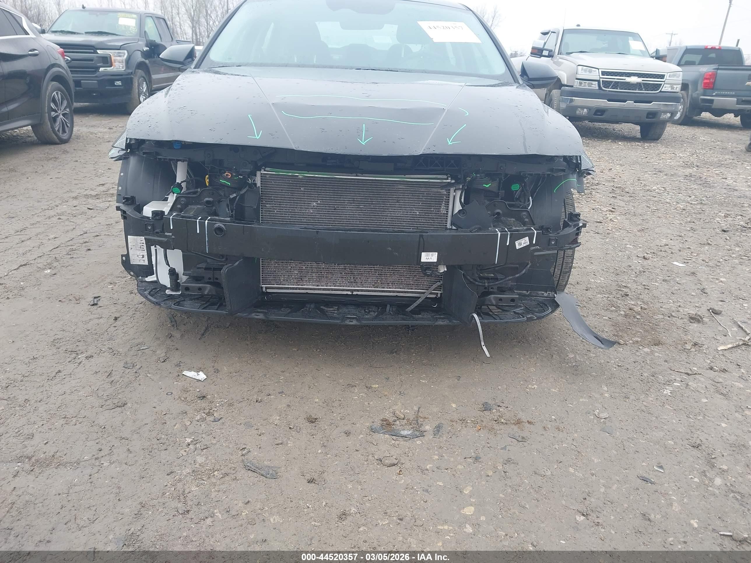 HYUNDAI ELANTRA image 6