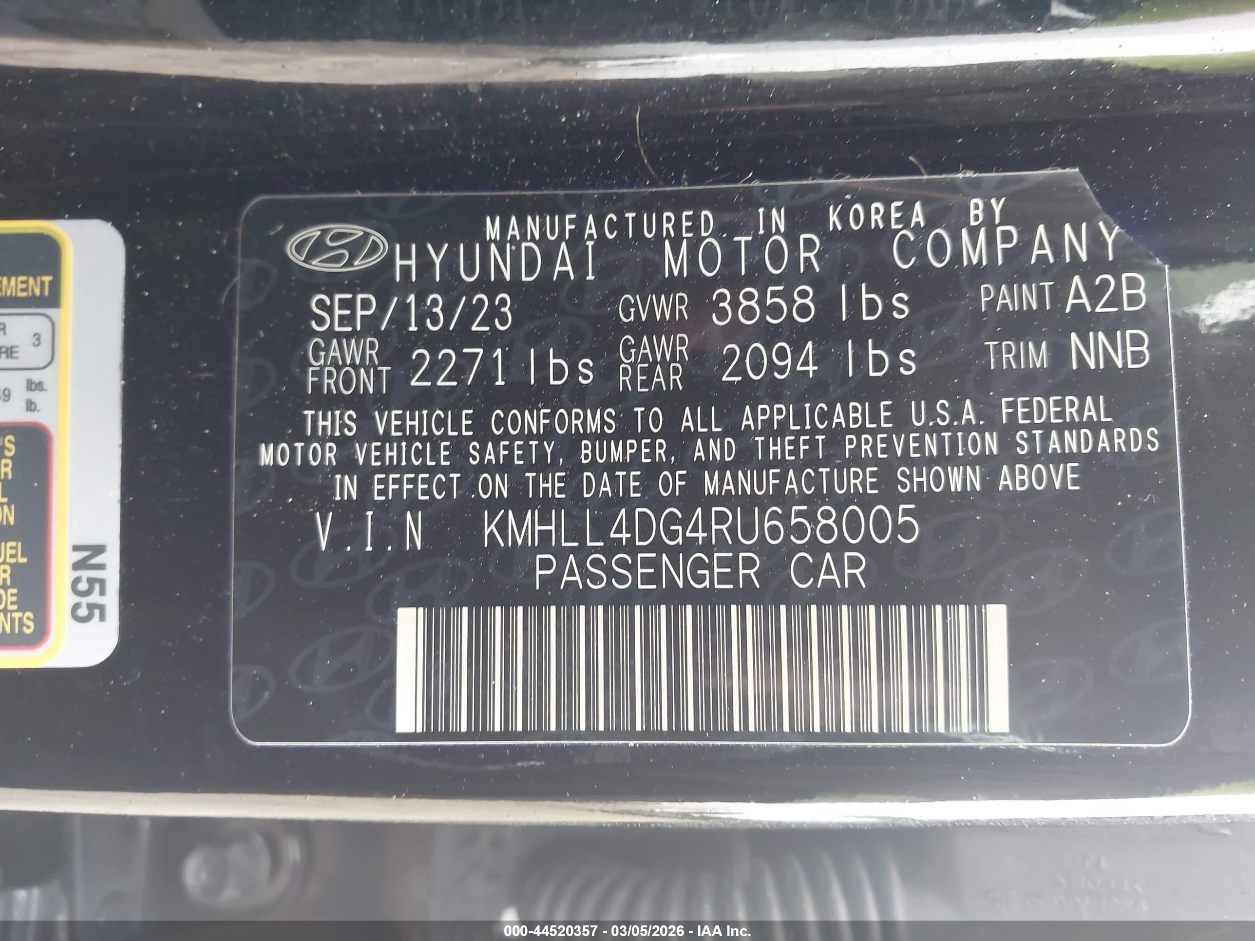 HYUNDAI ELANTRA image 9