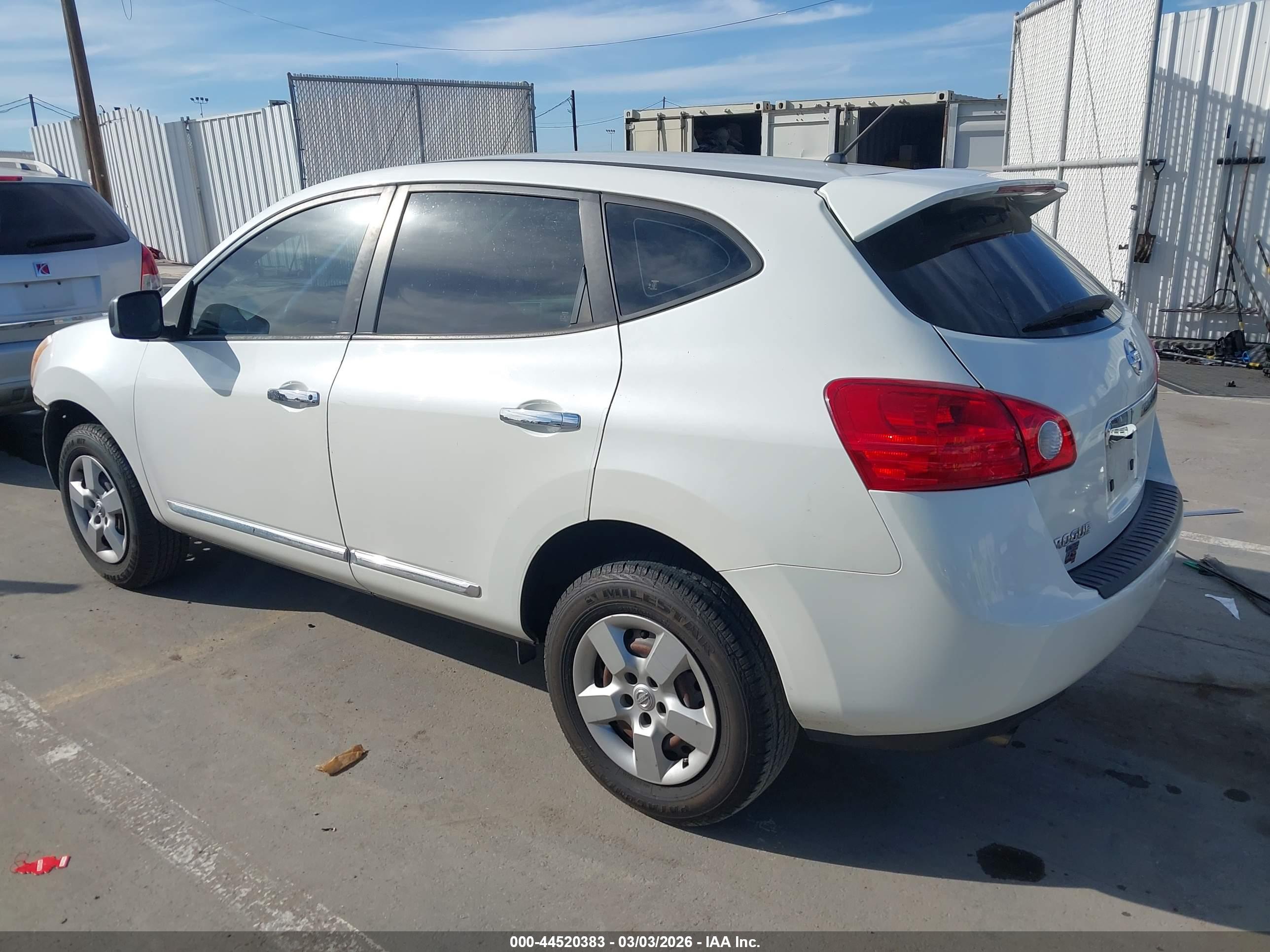 NISSAN ROGUE image 3