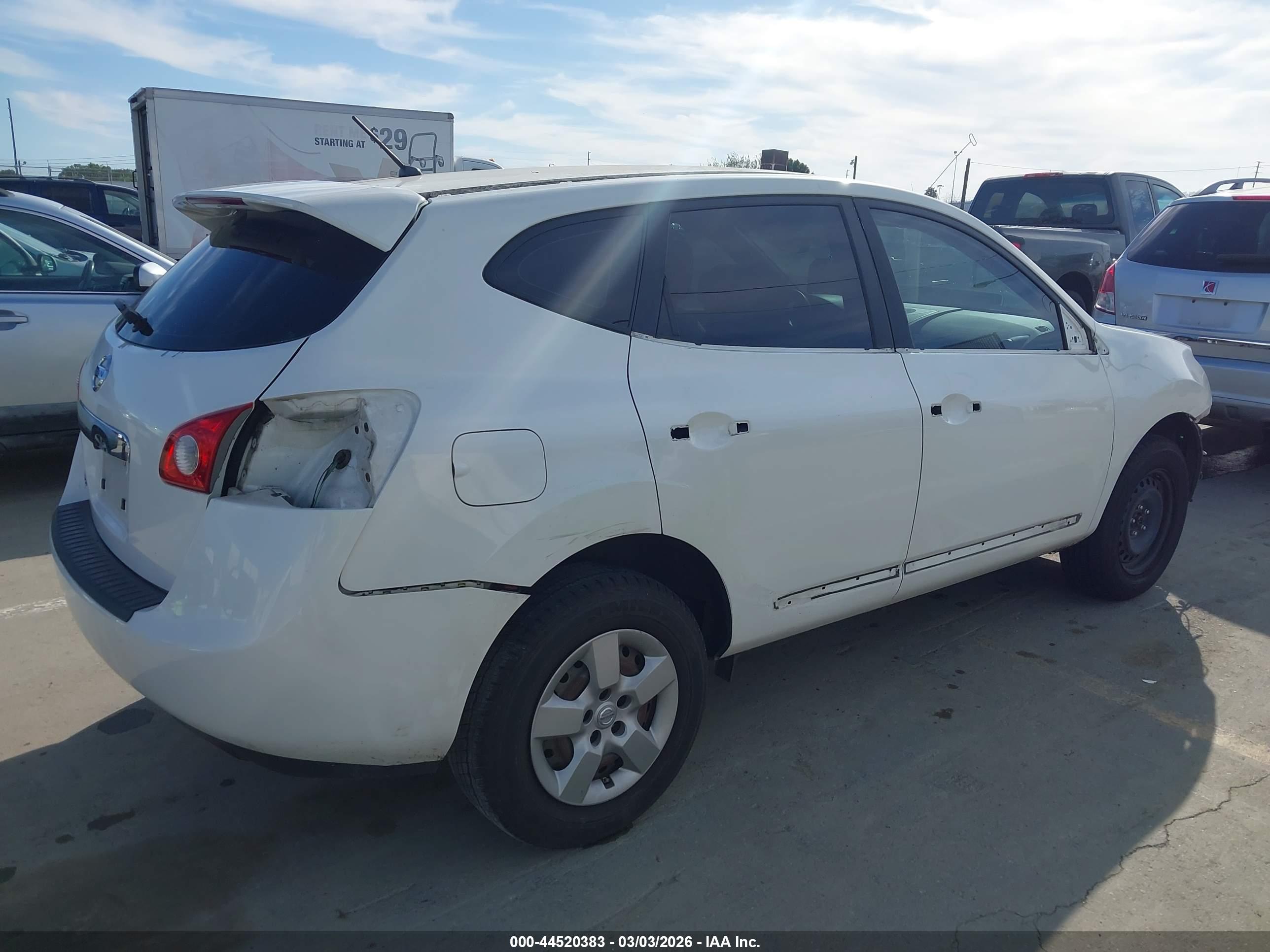 NISSAN ROGUE image 4