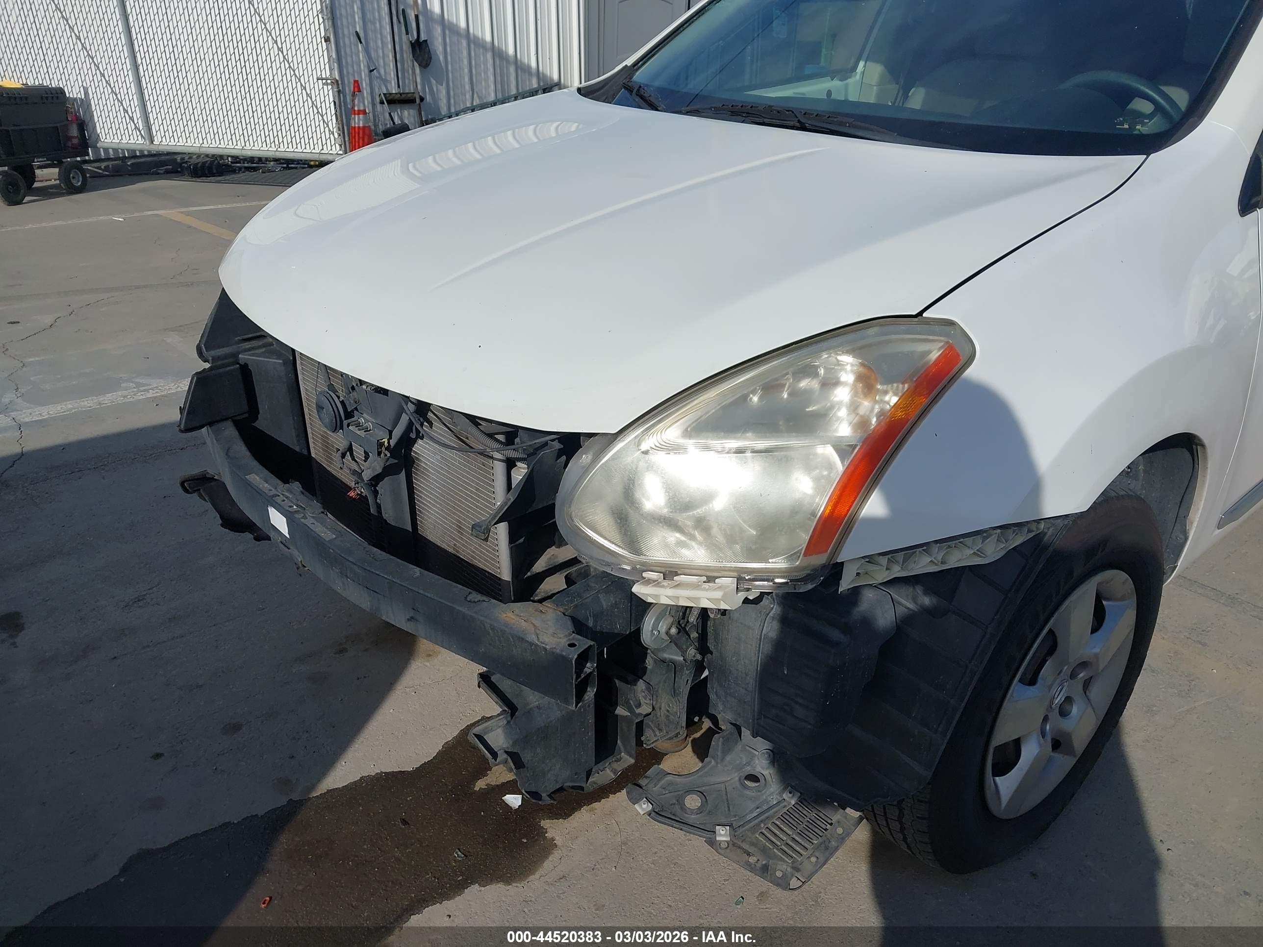 NISSAN ROGUE image 6