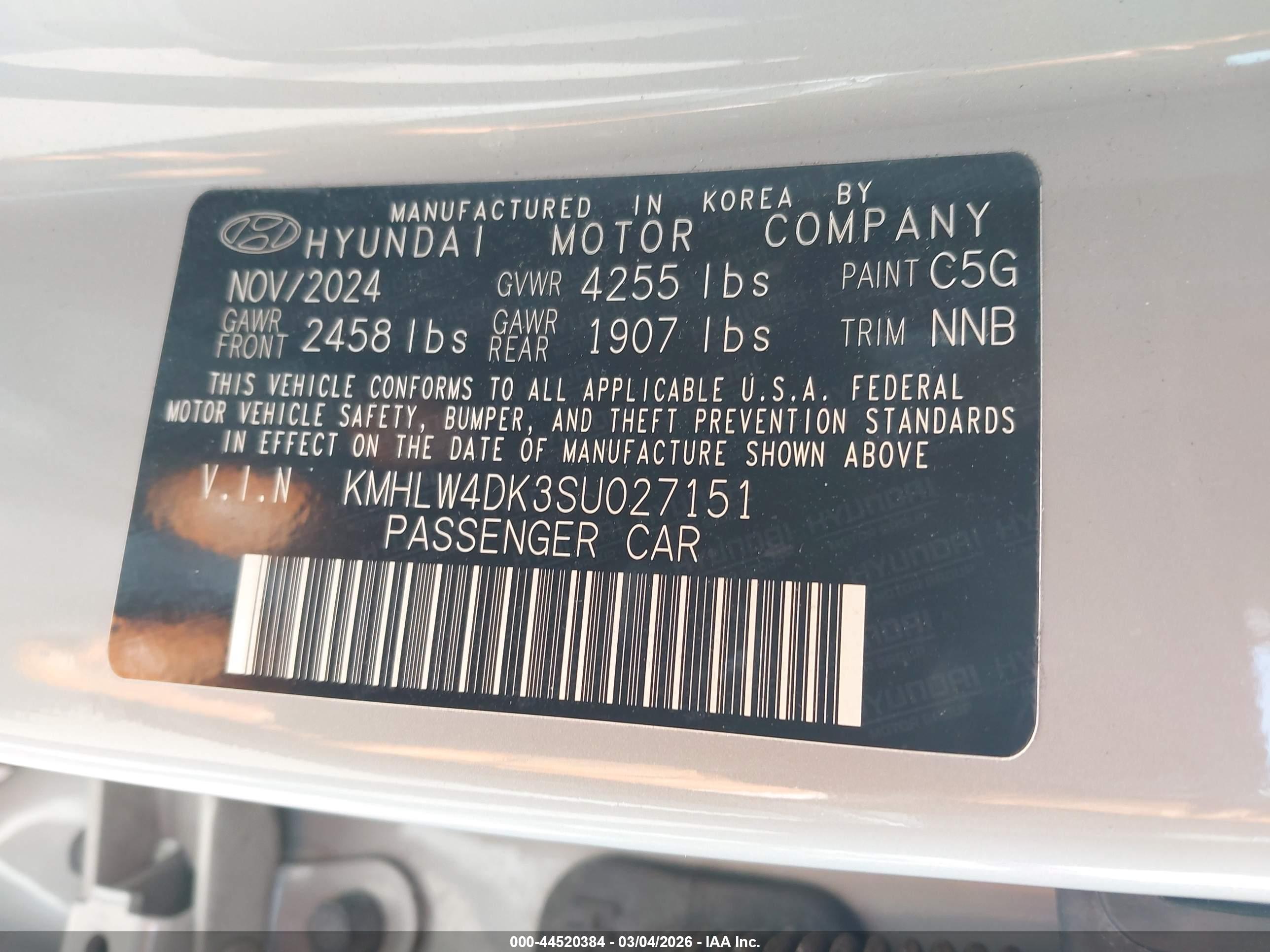 HYUNDAI ELANTRA image 9