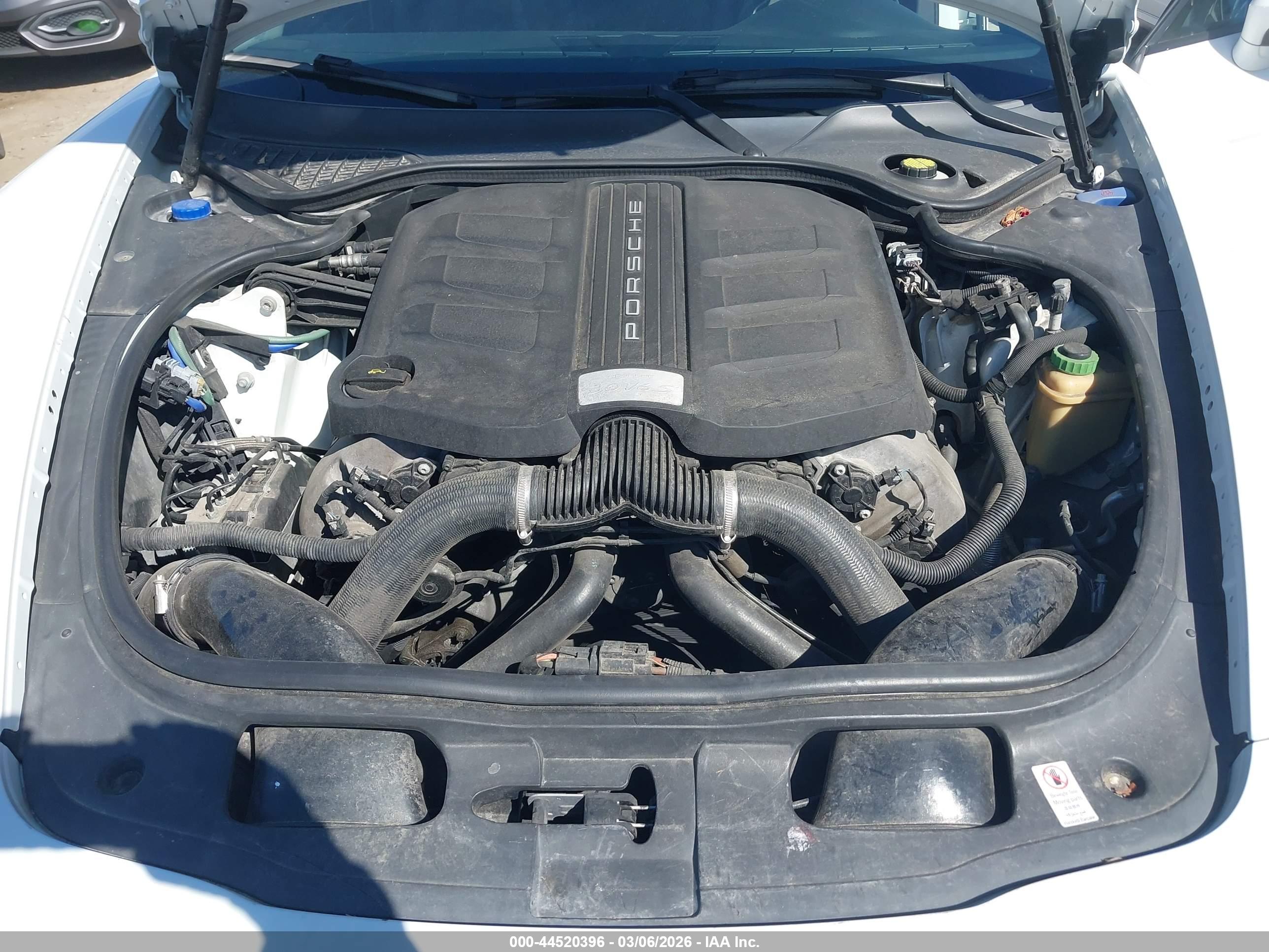 PORSCHE PANAMERA image 10