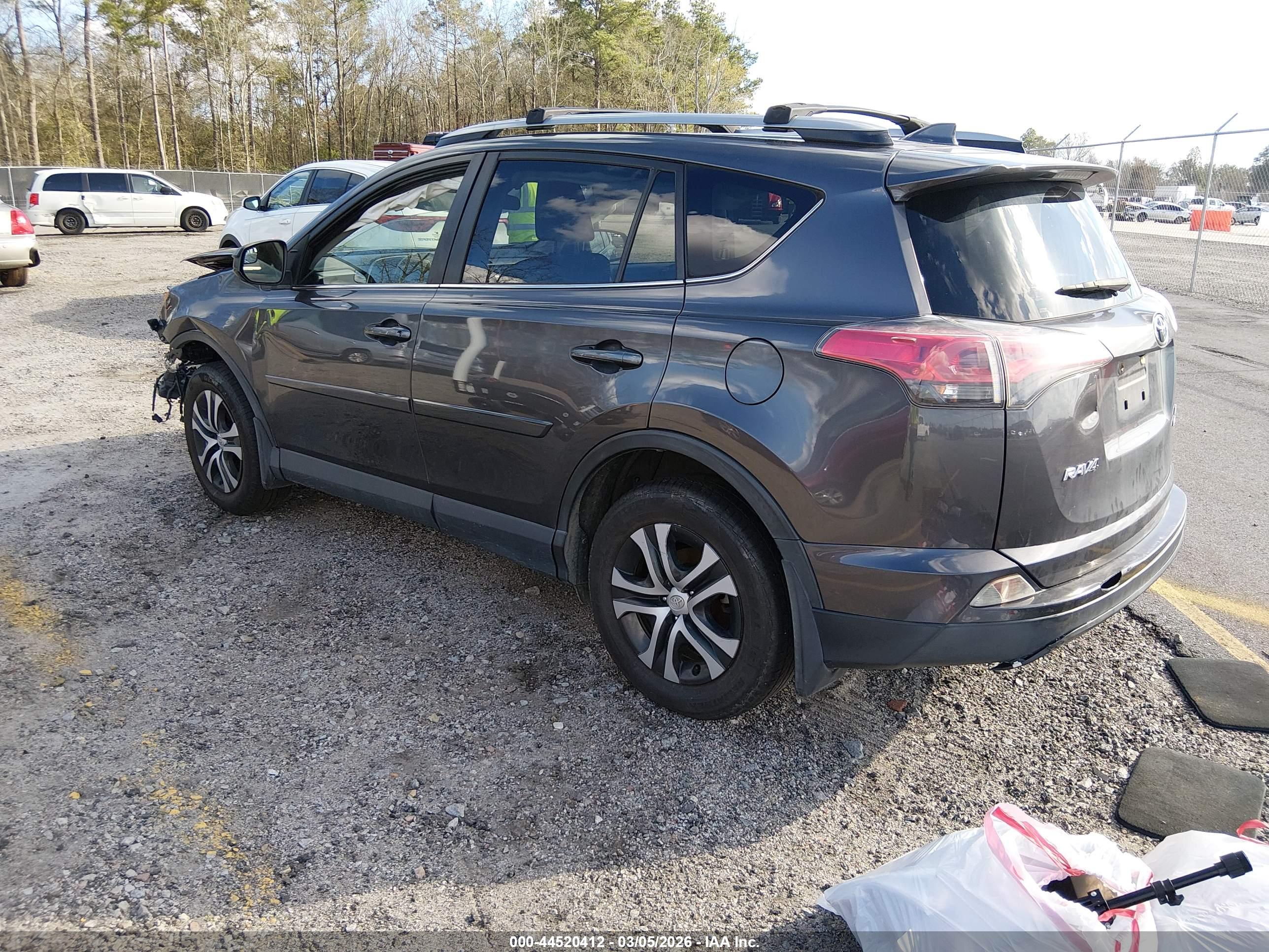 TOYOTA RAV4 image 3