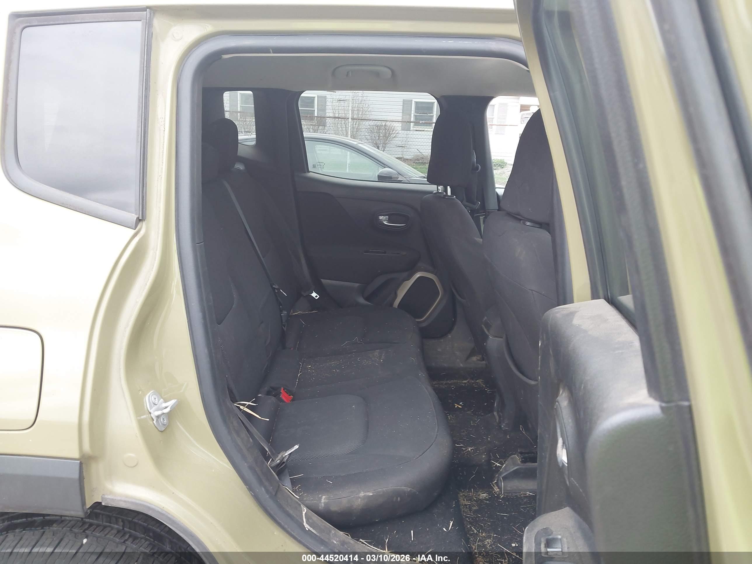 JEEP RENEGADE image 8
