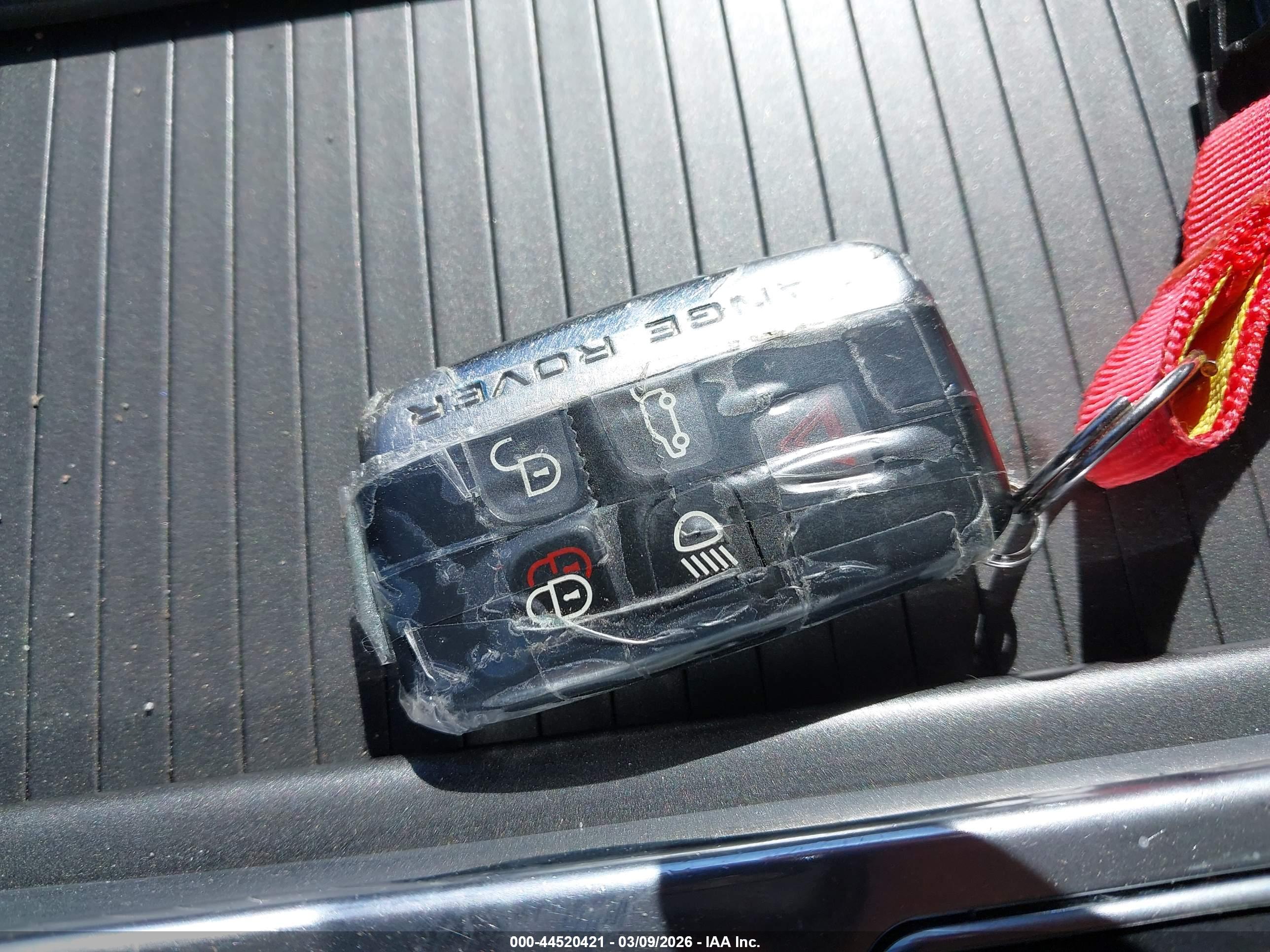 LAND ROVER image 11