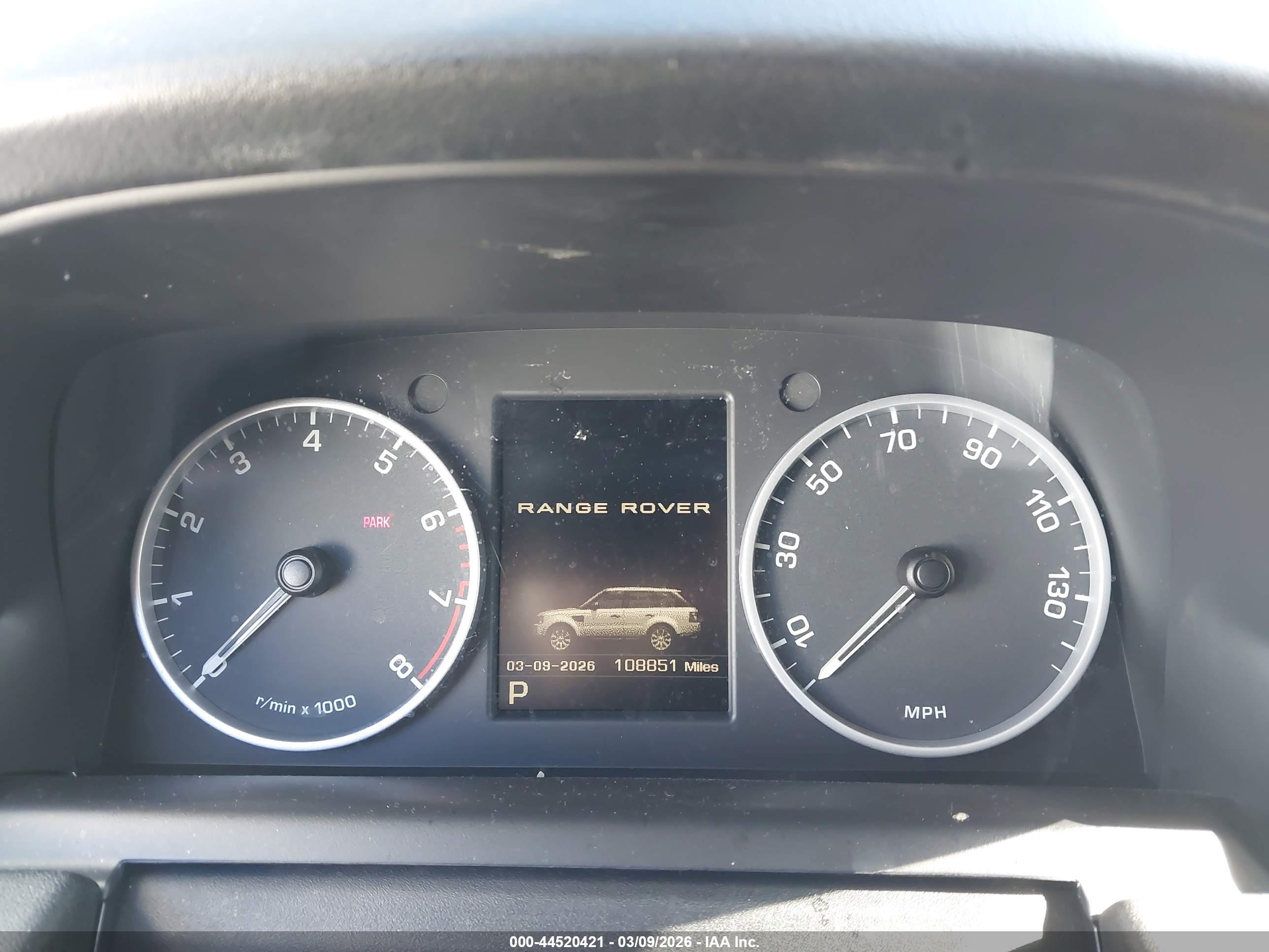 LAND ROVER image 7