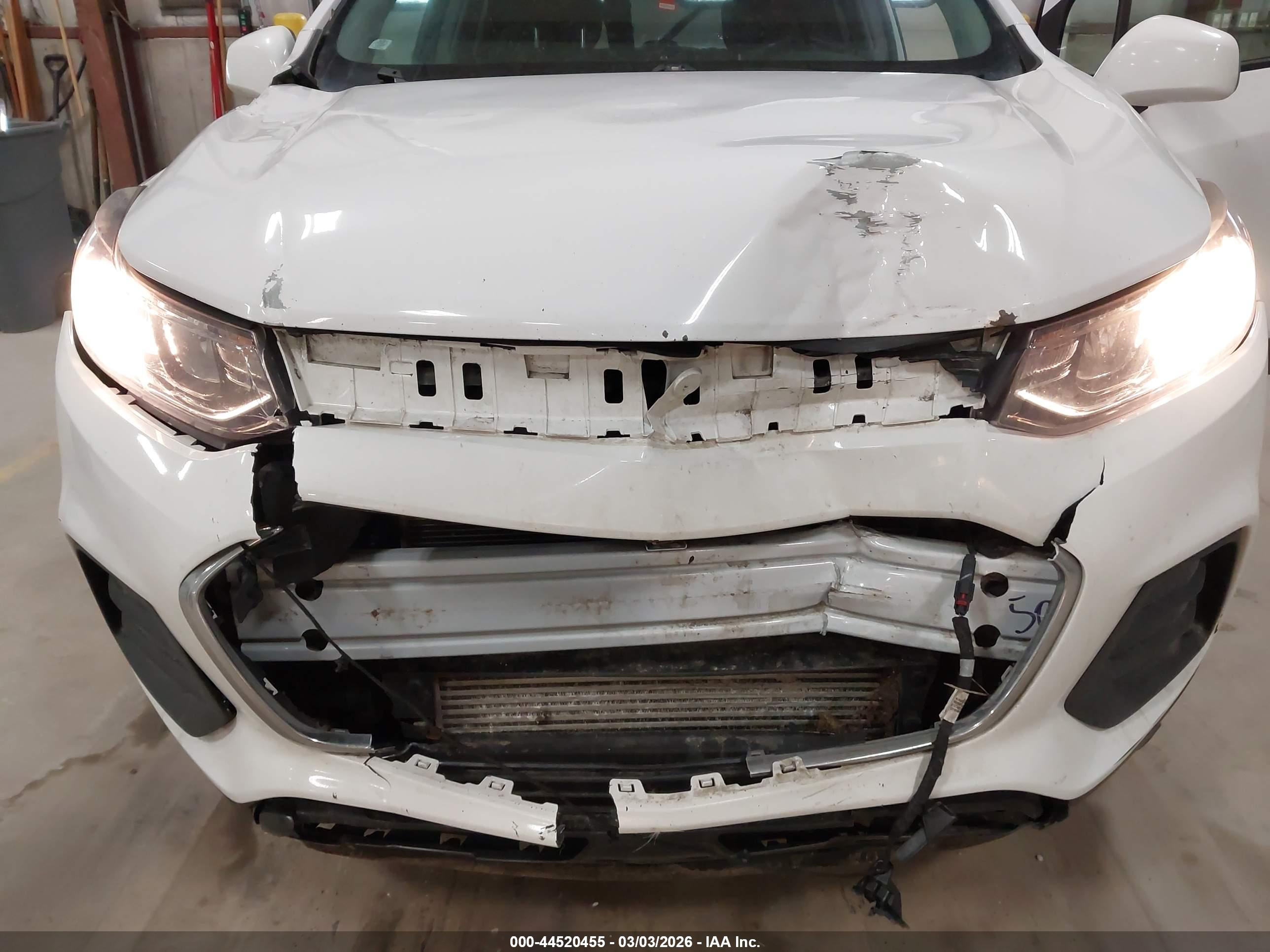 CHEVROLET TRAX image 6