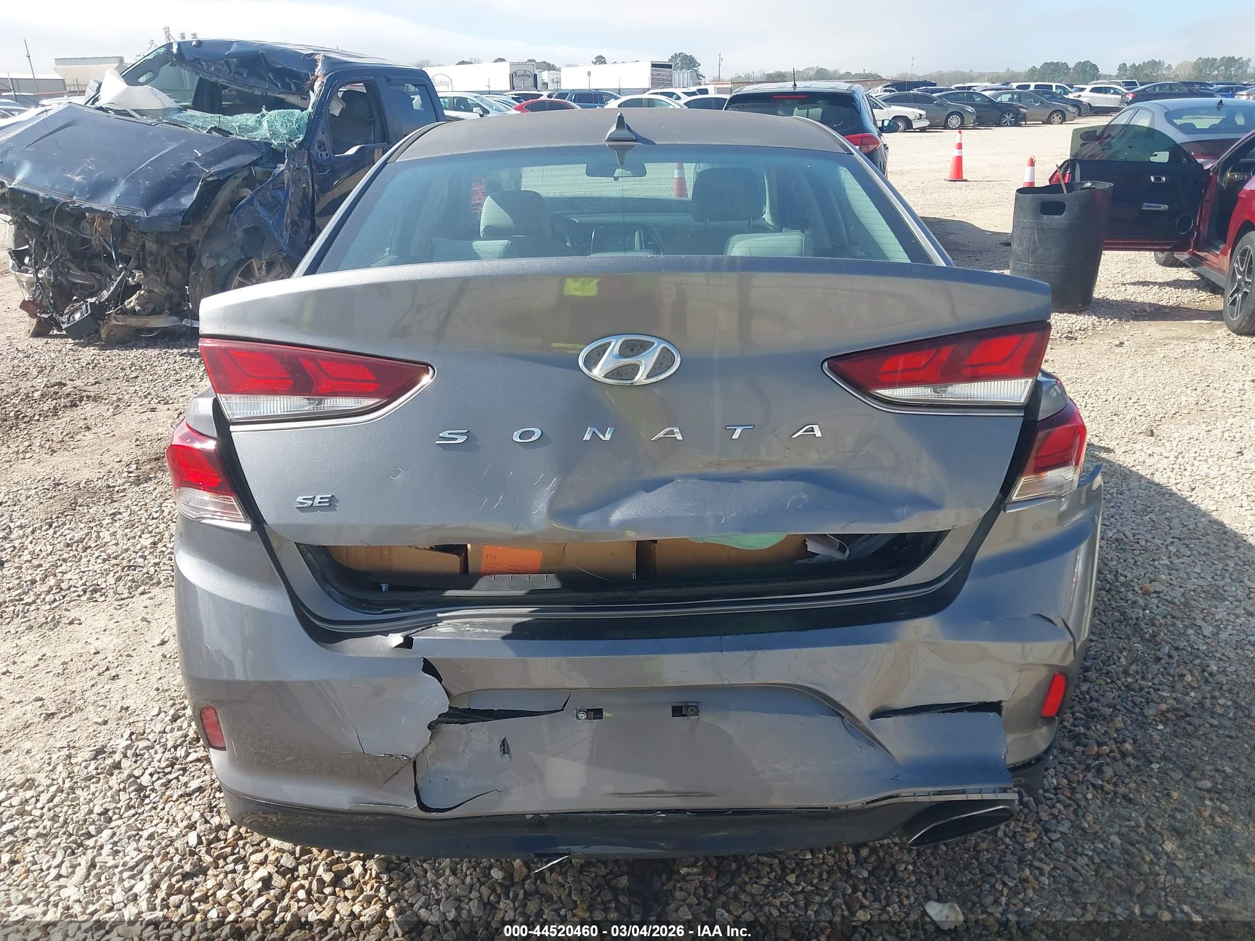 HYUNDAI SONATA image 6