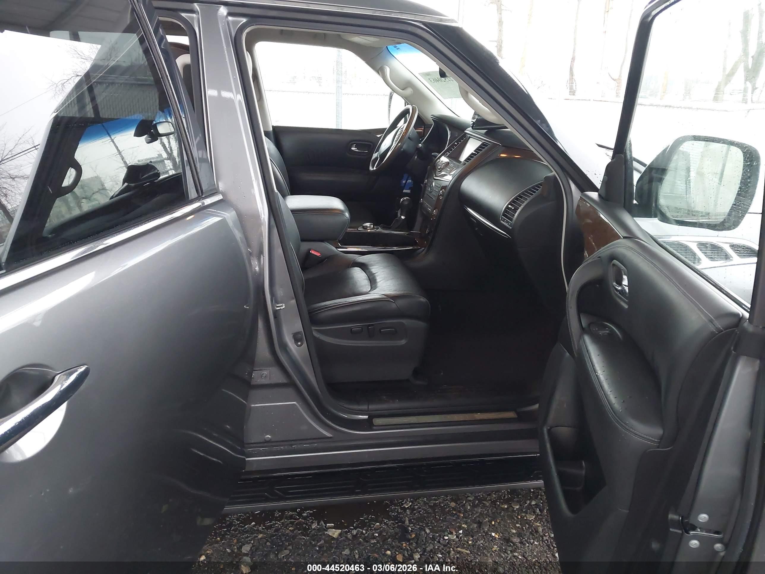 INFINITI QX80 image 5