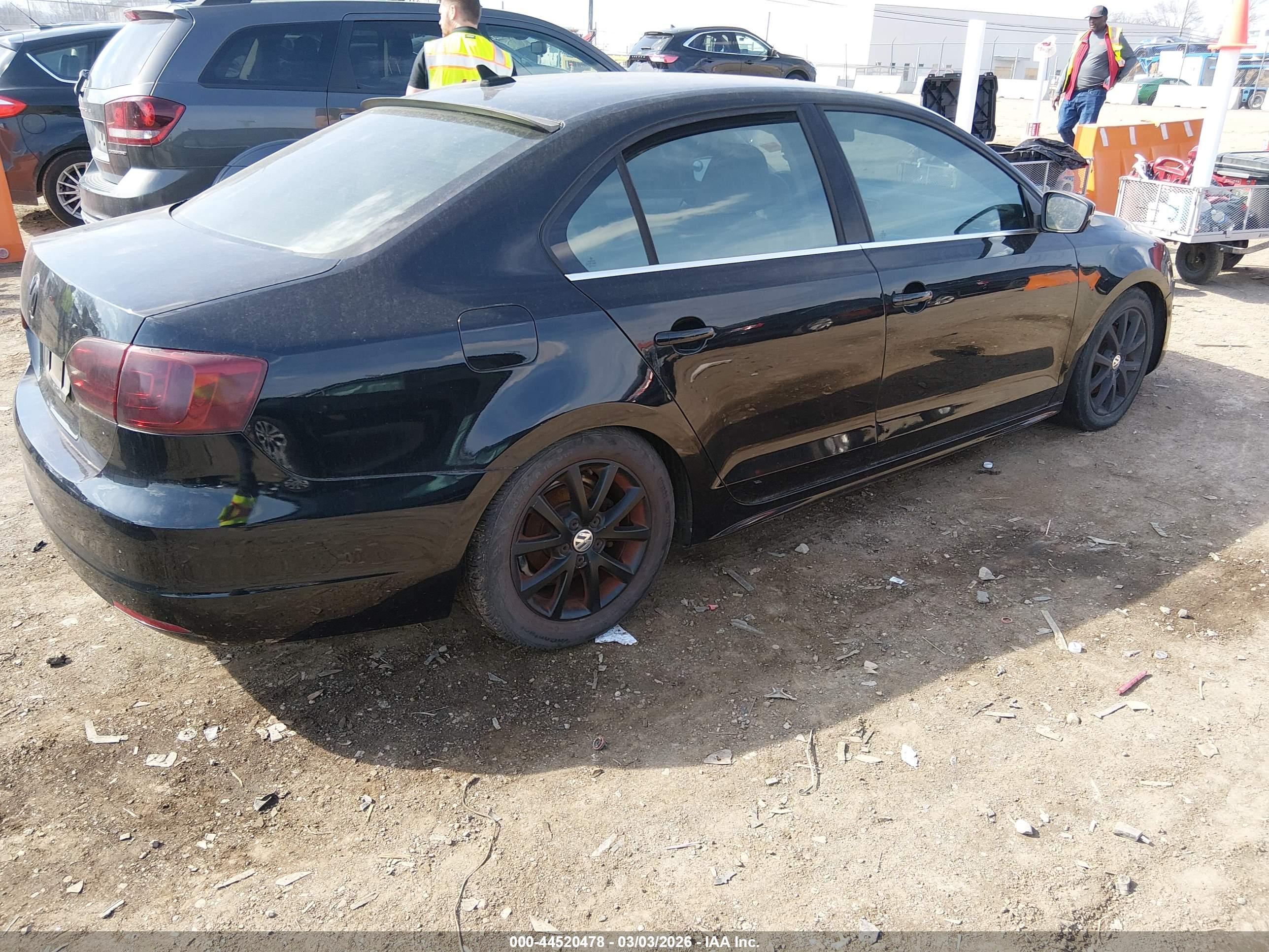 VOLKSWAGEN JETTA image 4