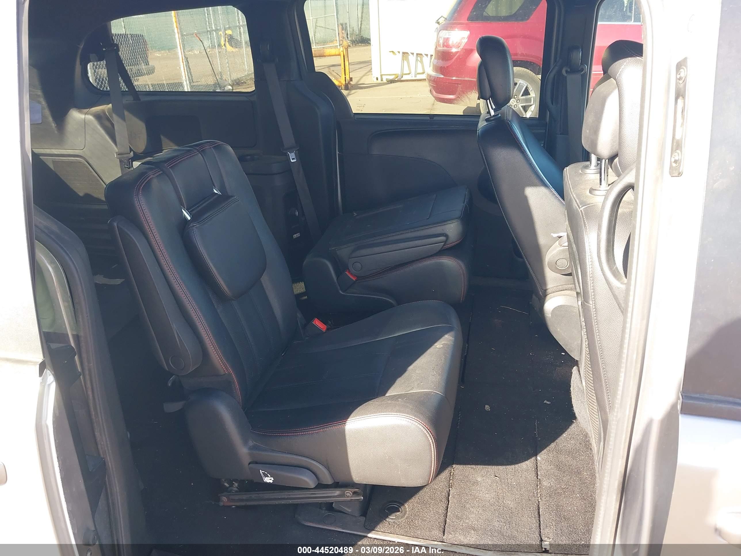 DODGE GRAND image 8