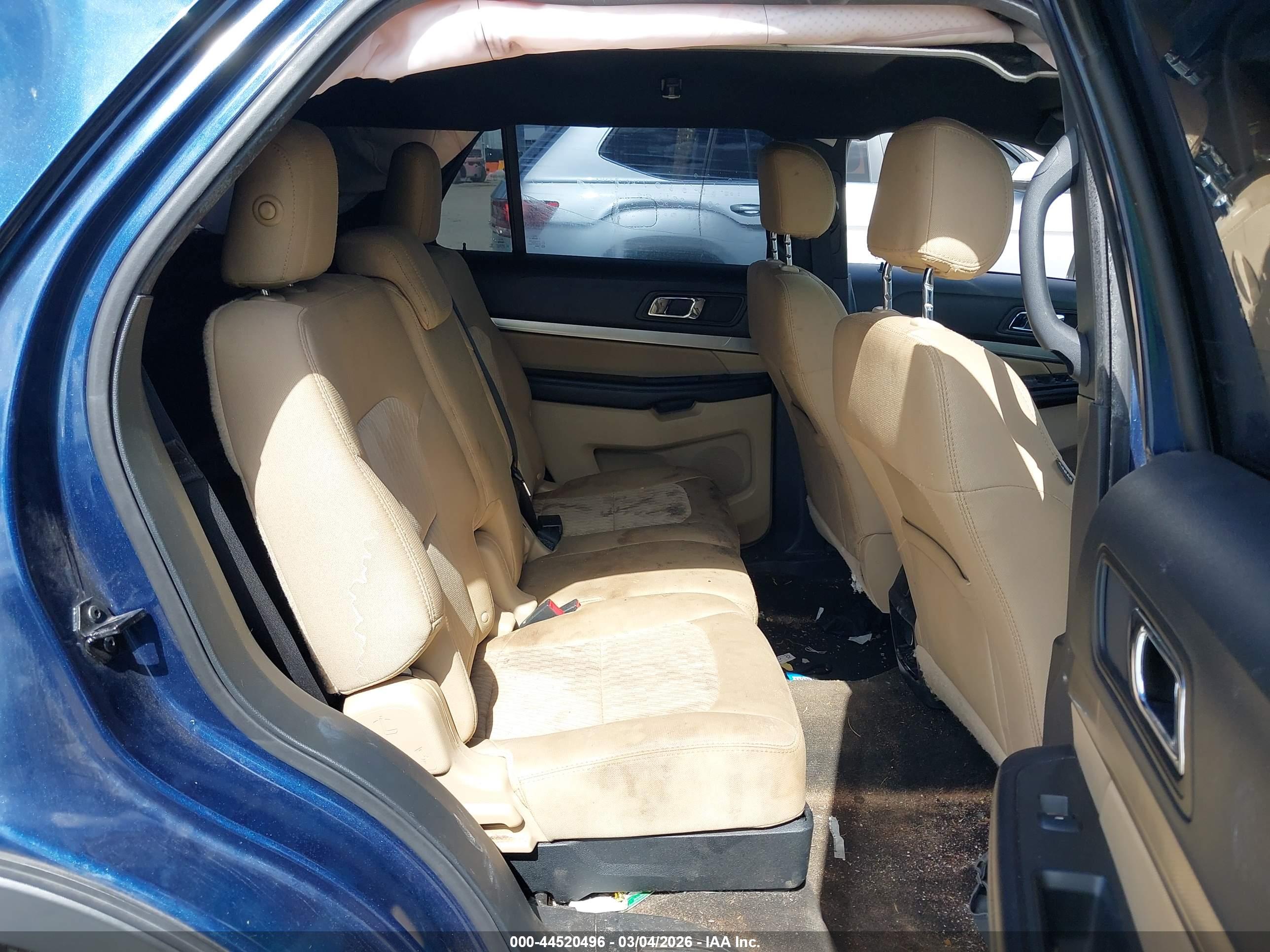 FORD EXPLORER image 8