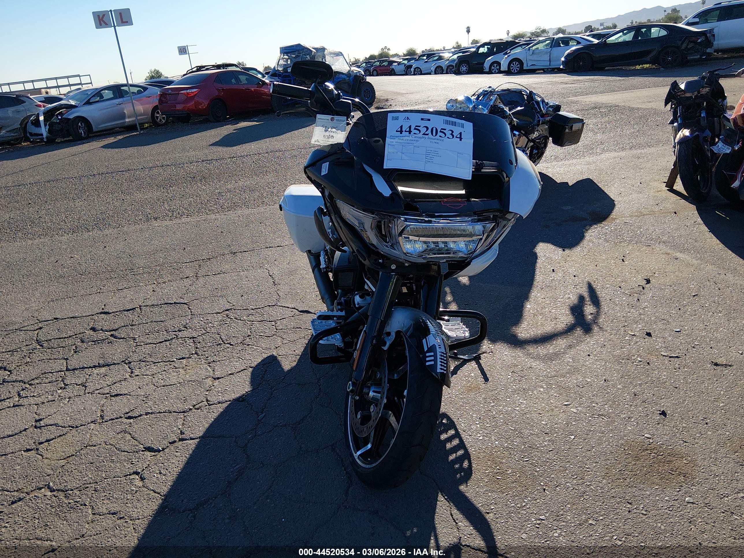 HARLEY-DAVIDSON FLTRX image 5