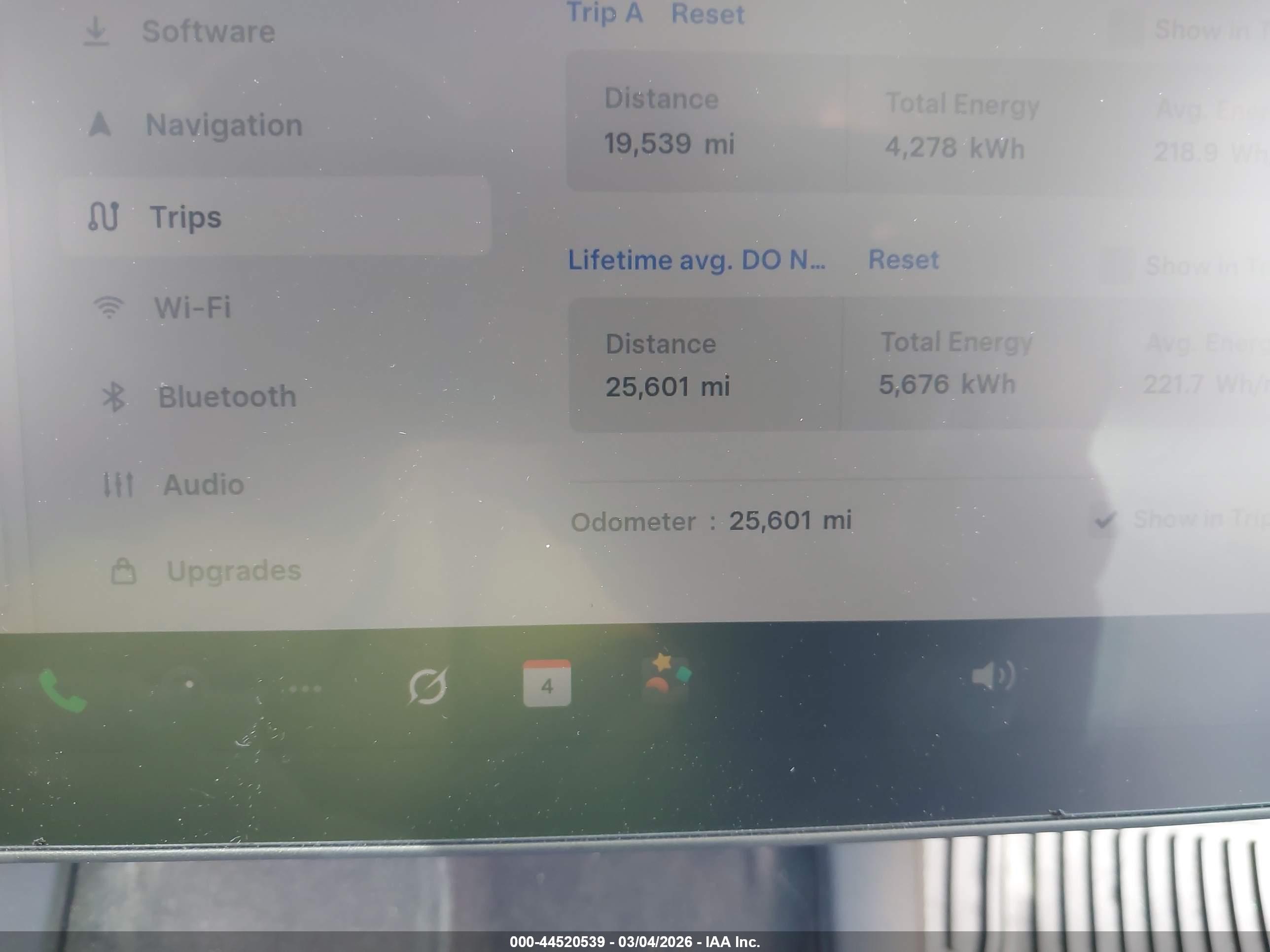 TESLA MODEL image 7