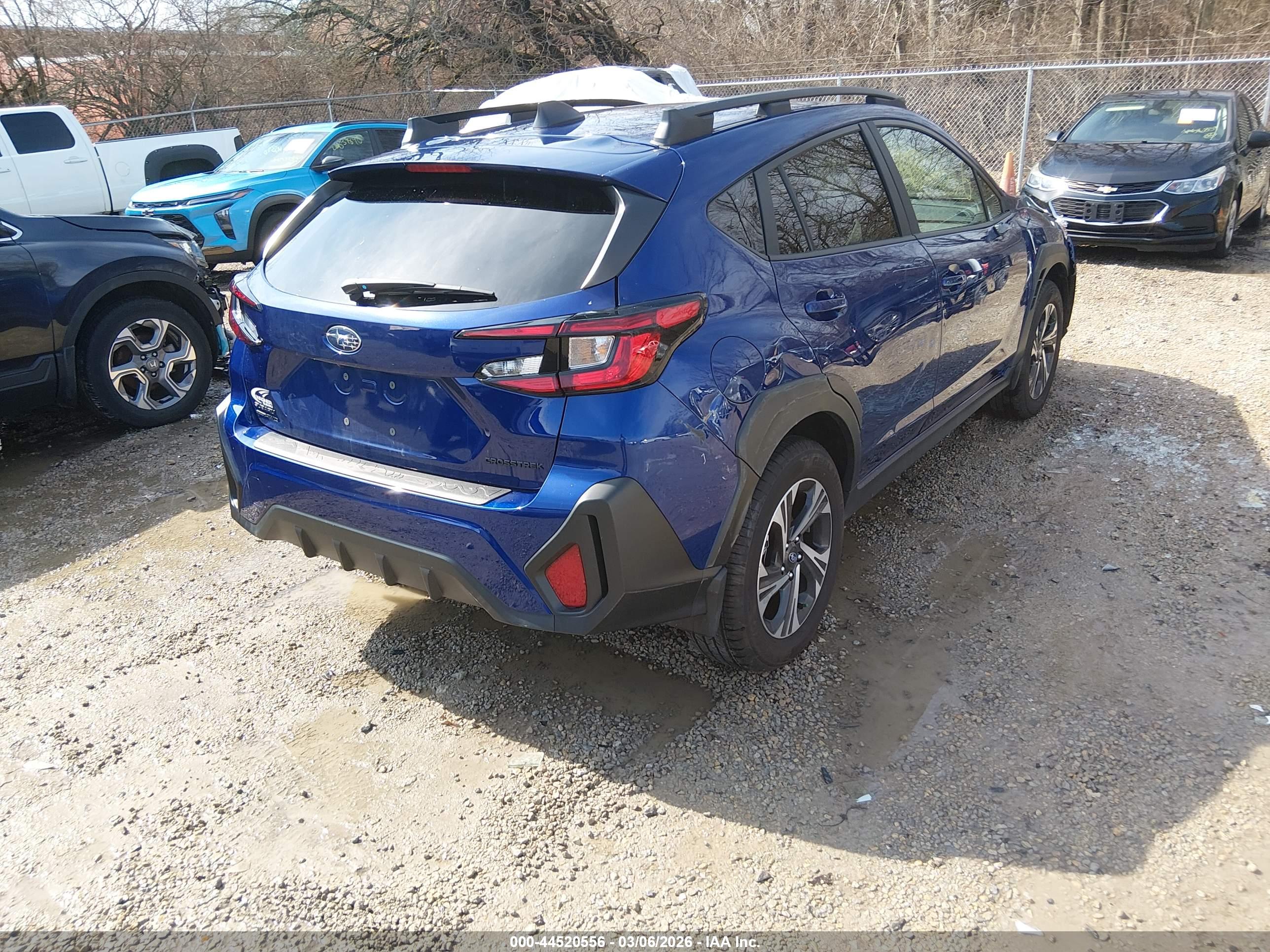SUBARU CROSSTREK image 4