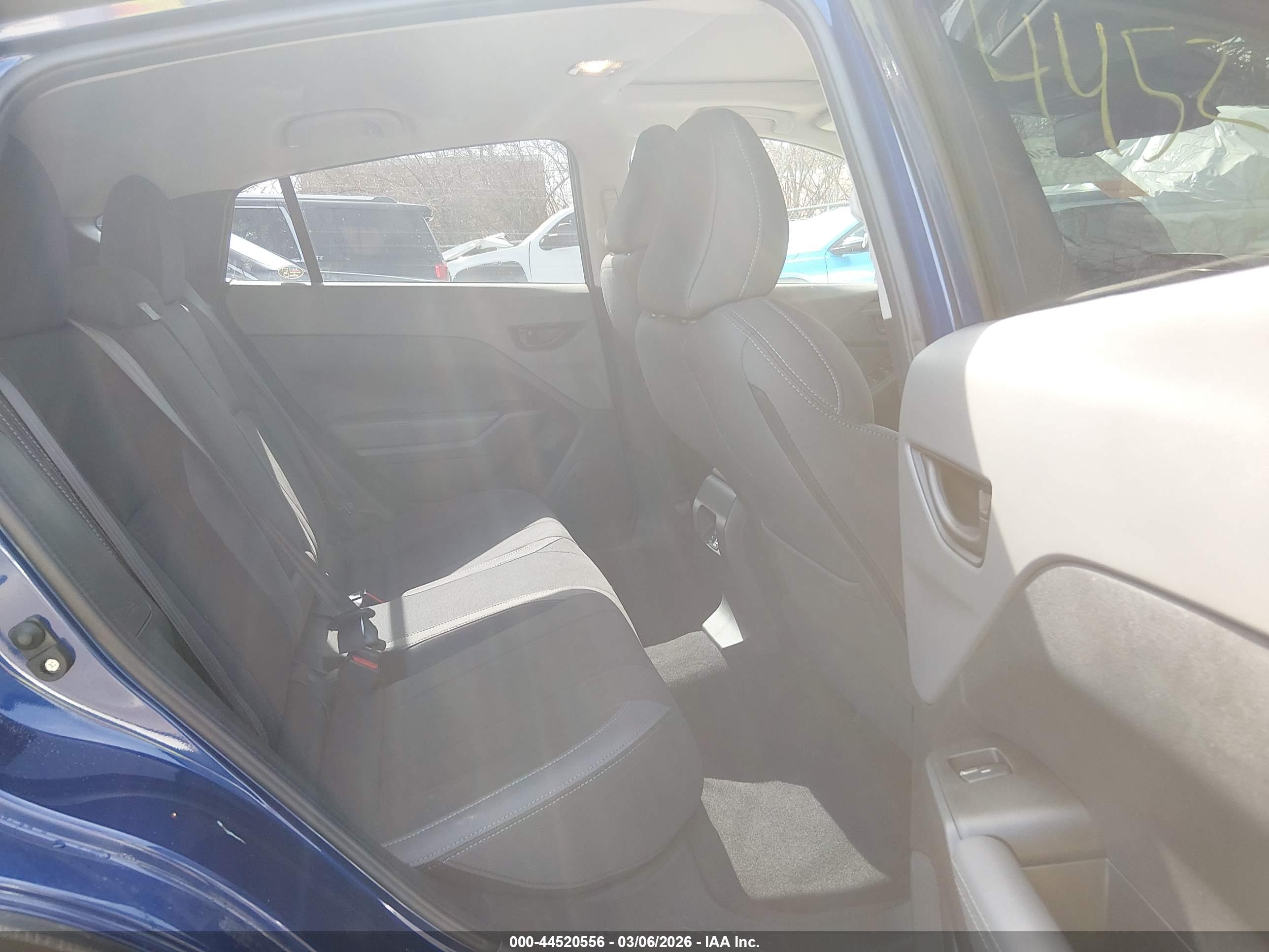 SUBARU CROSSTREK image 8