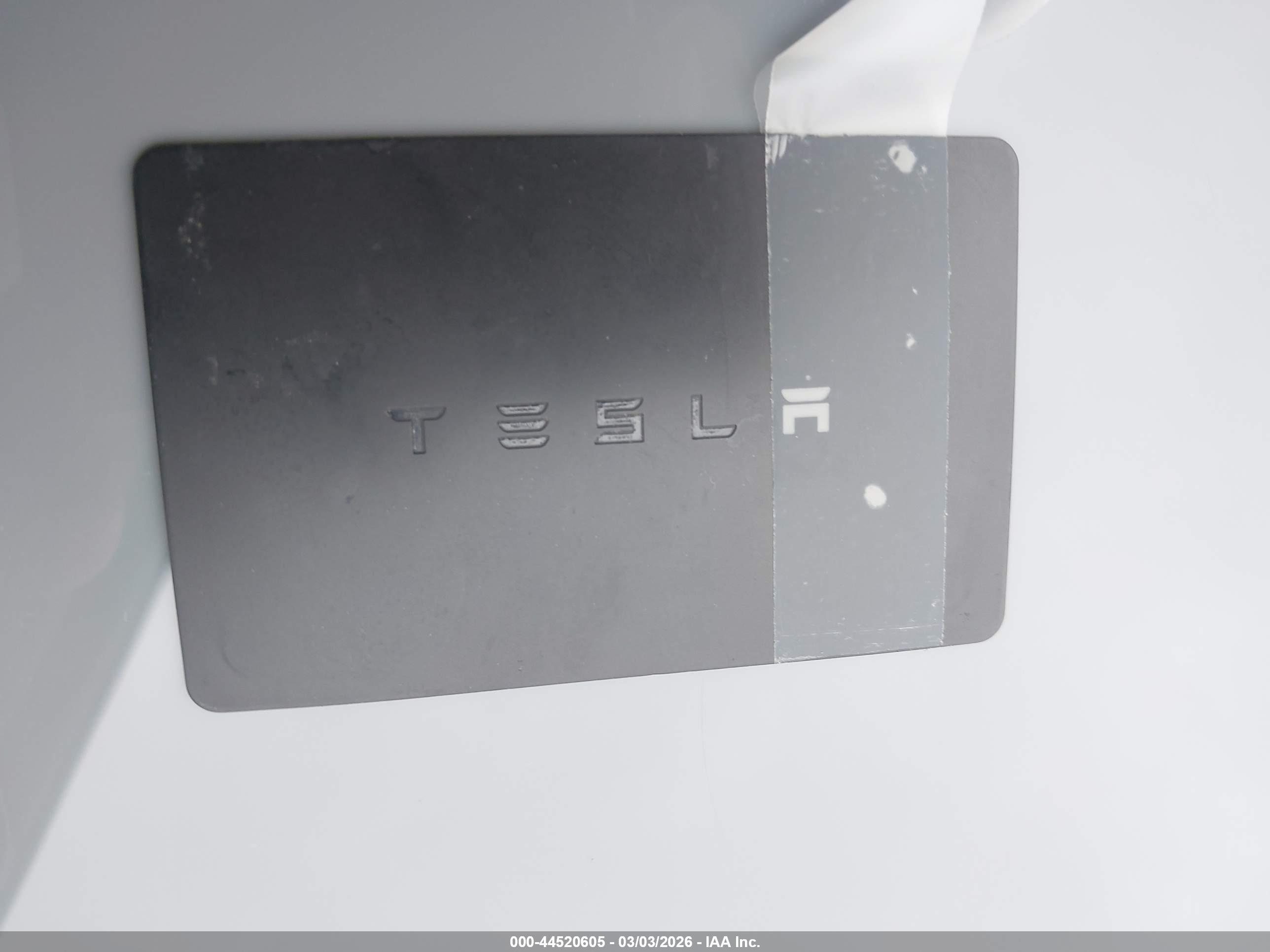 TESLA MODEL image 11