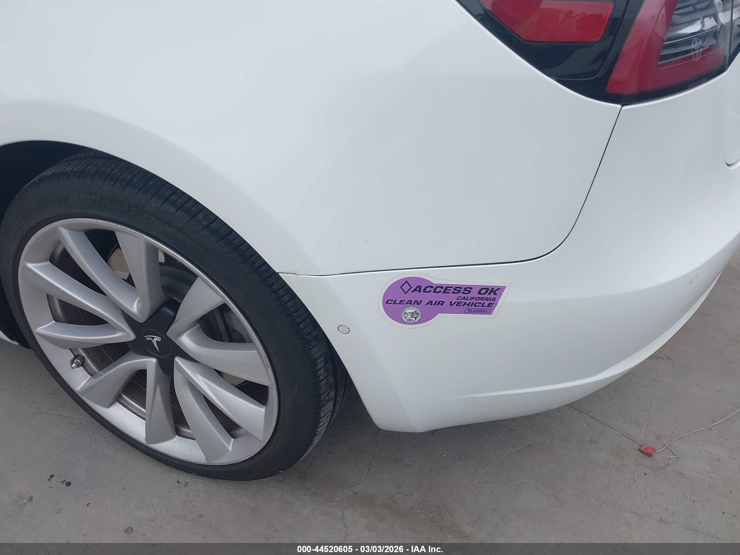TESLA MODEL image 6