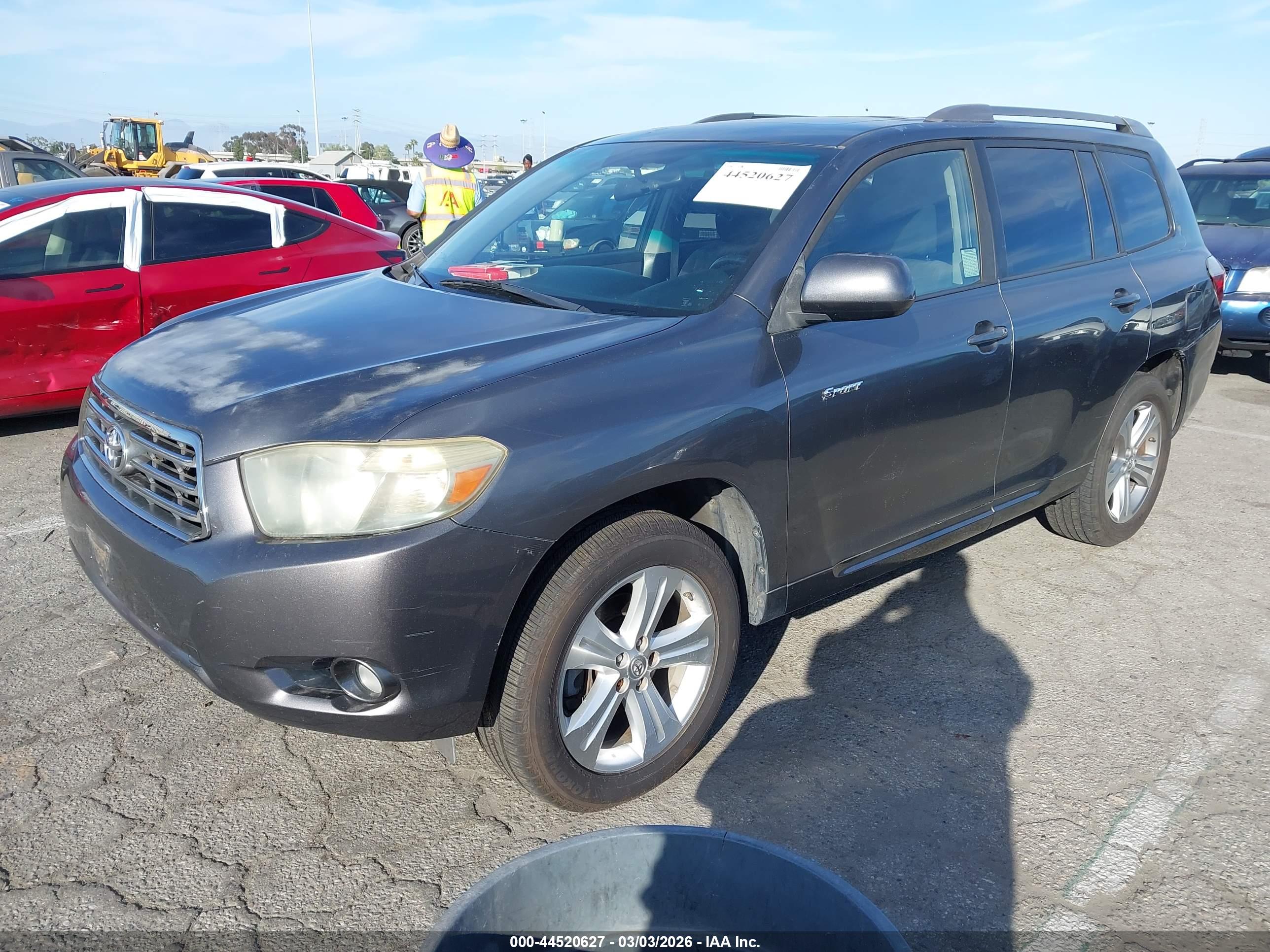 TOYOTA HIGHLANDER image 2