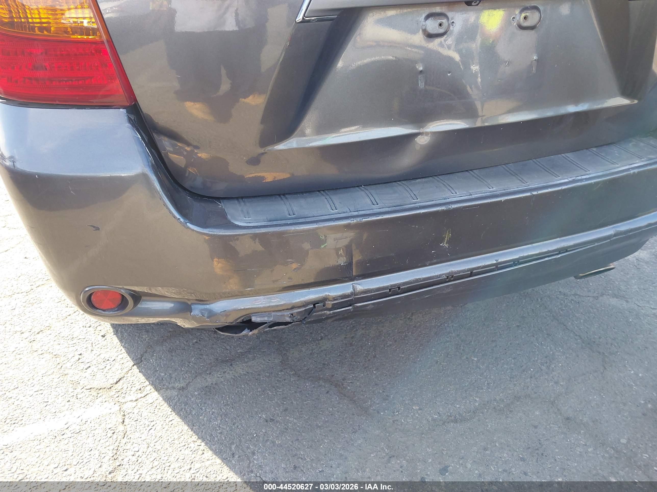 TOYOTA HIGHLANDER image 6