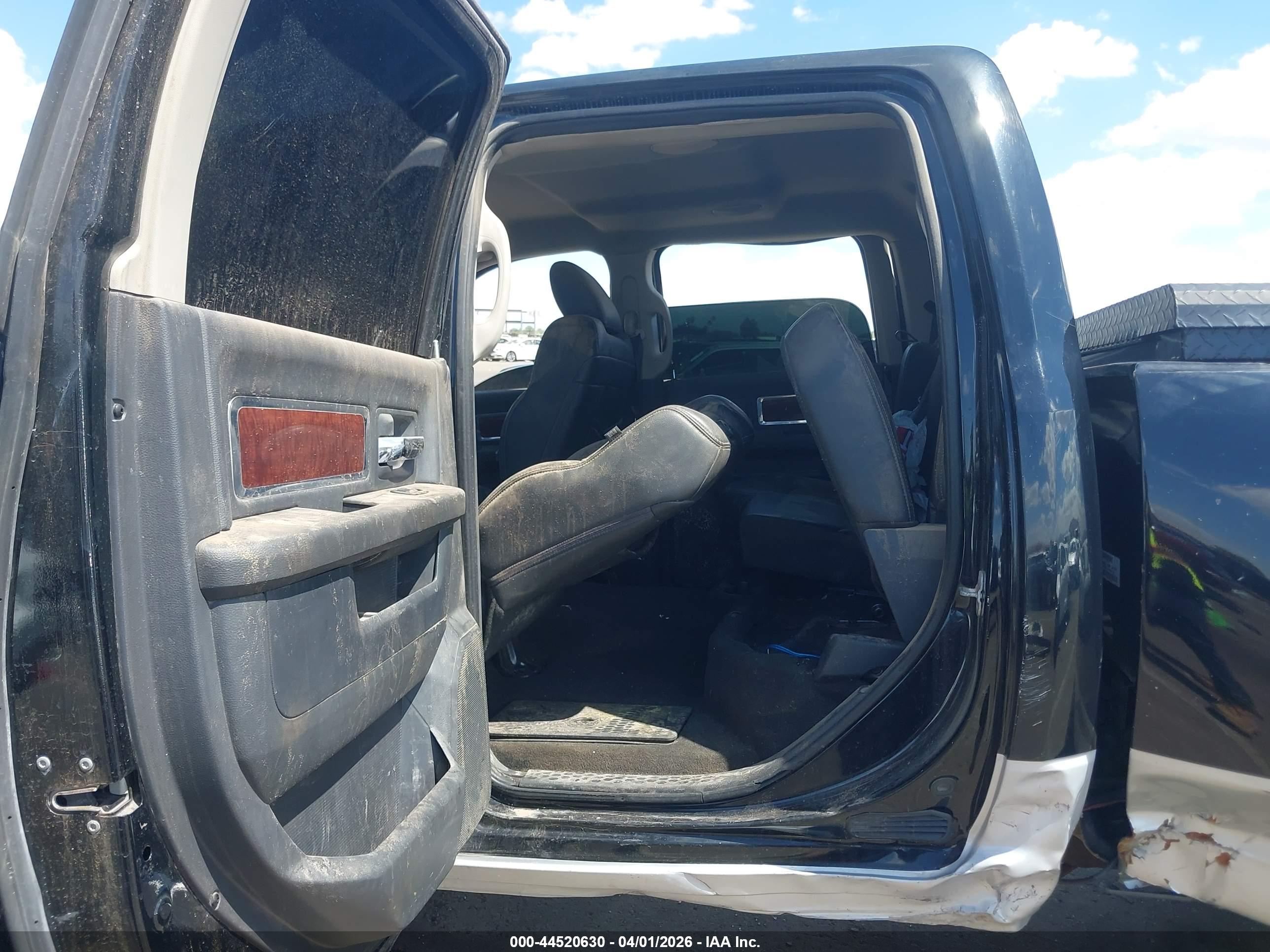 RAM 2500 image 8