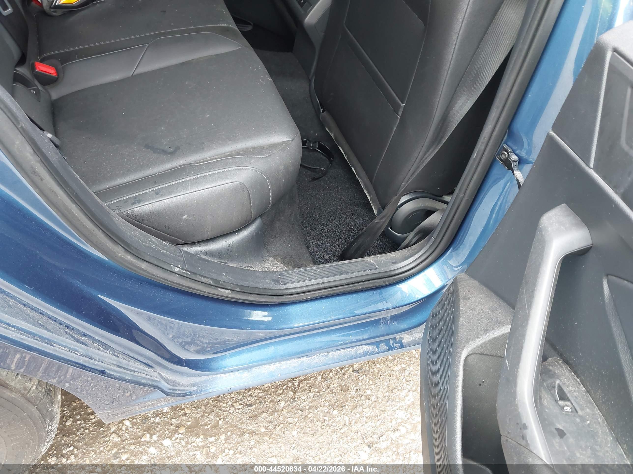 VOLKSWAGEN JETTA image 8