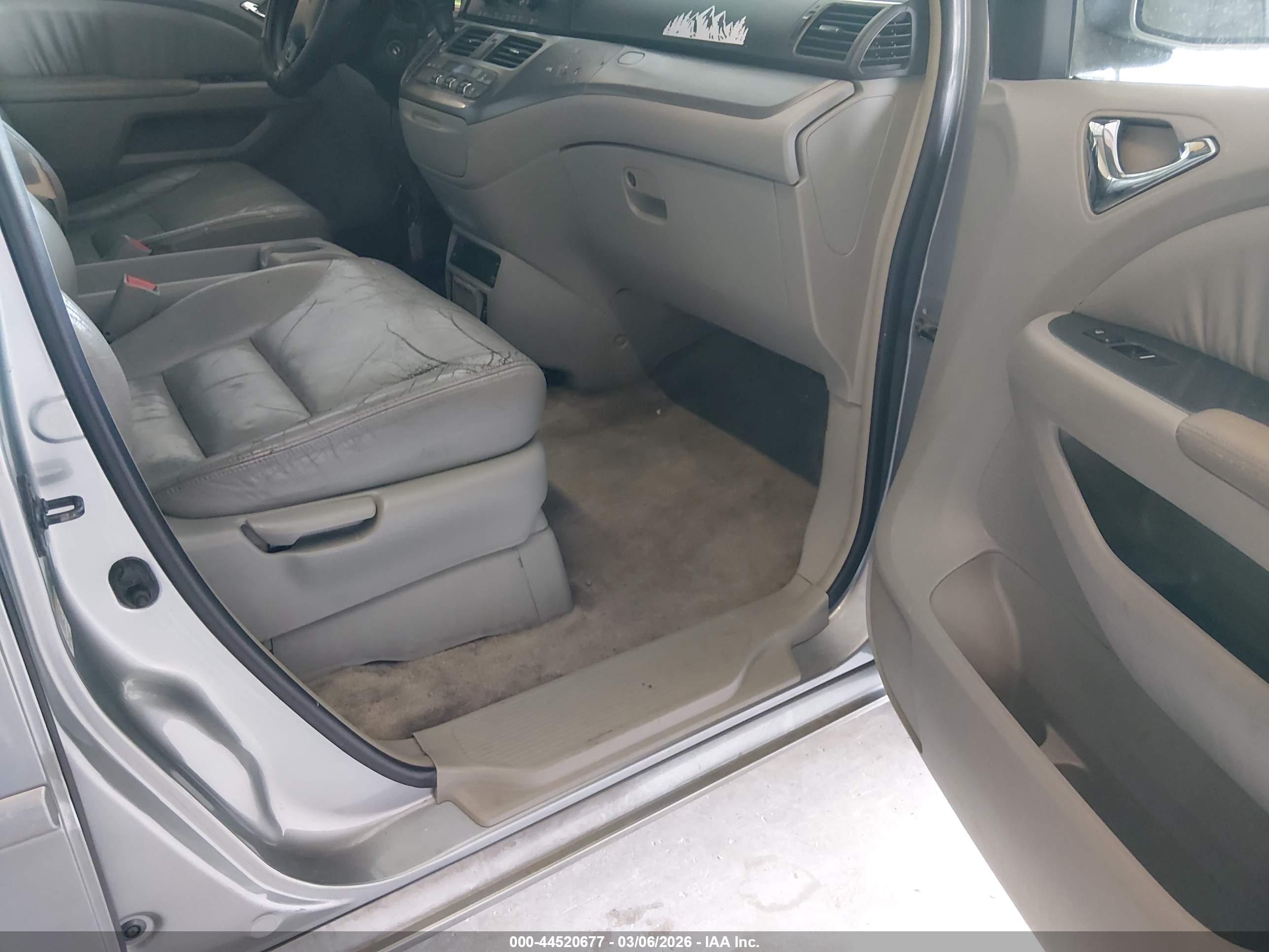 HONDA ODYSSEY image 5