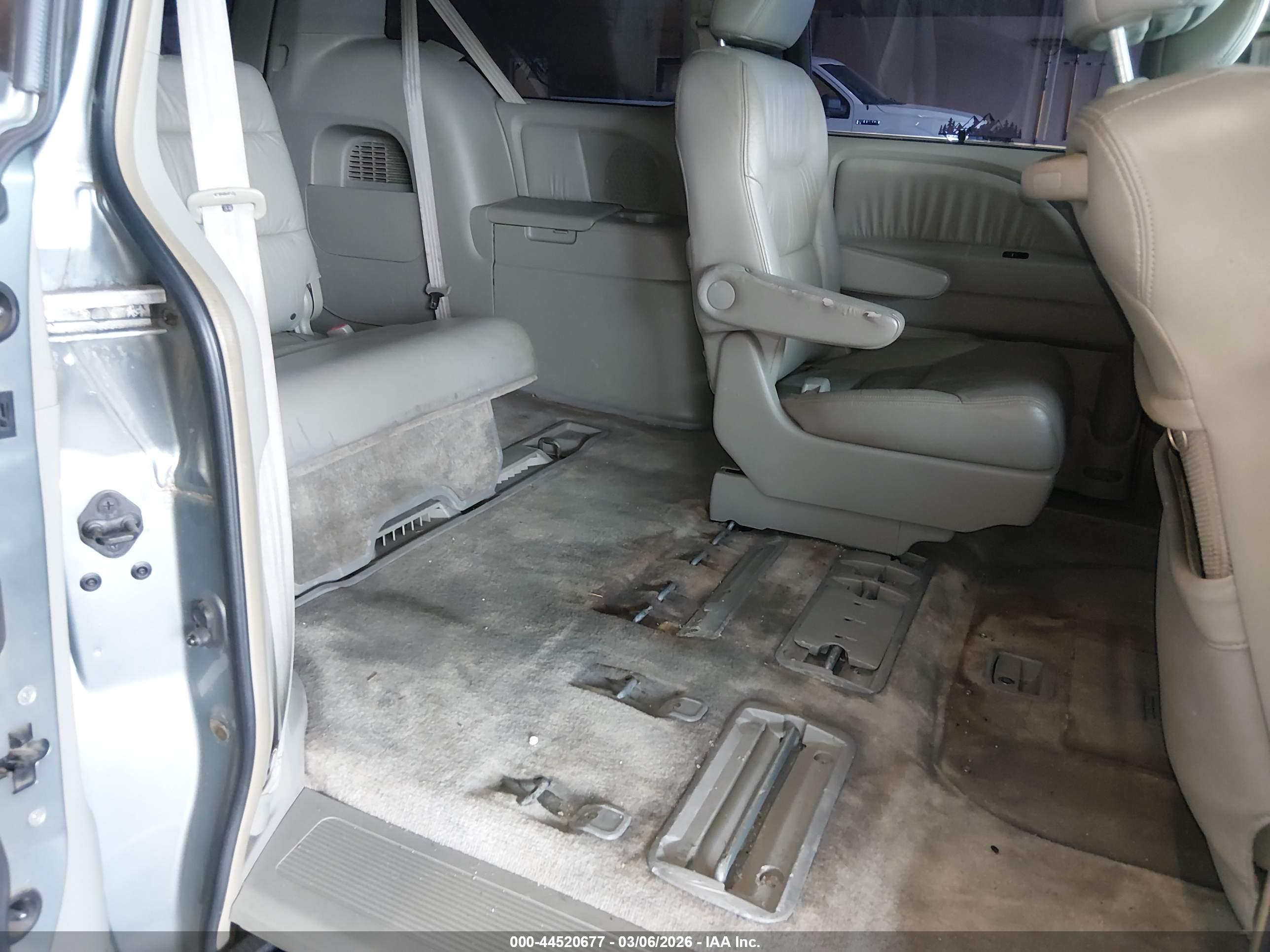 HONDA ODYSSEY image 8
