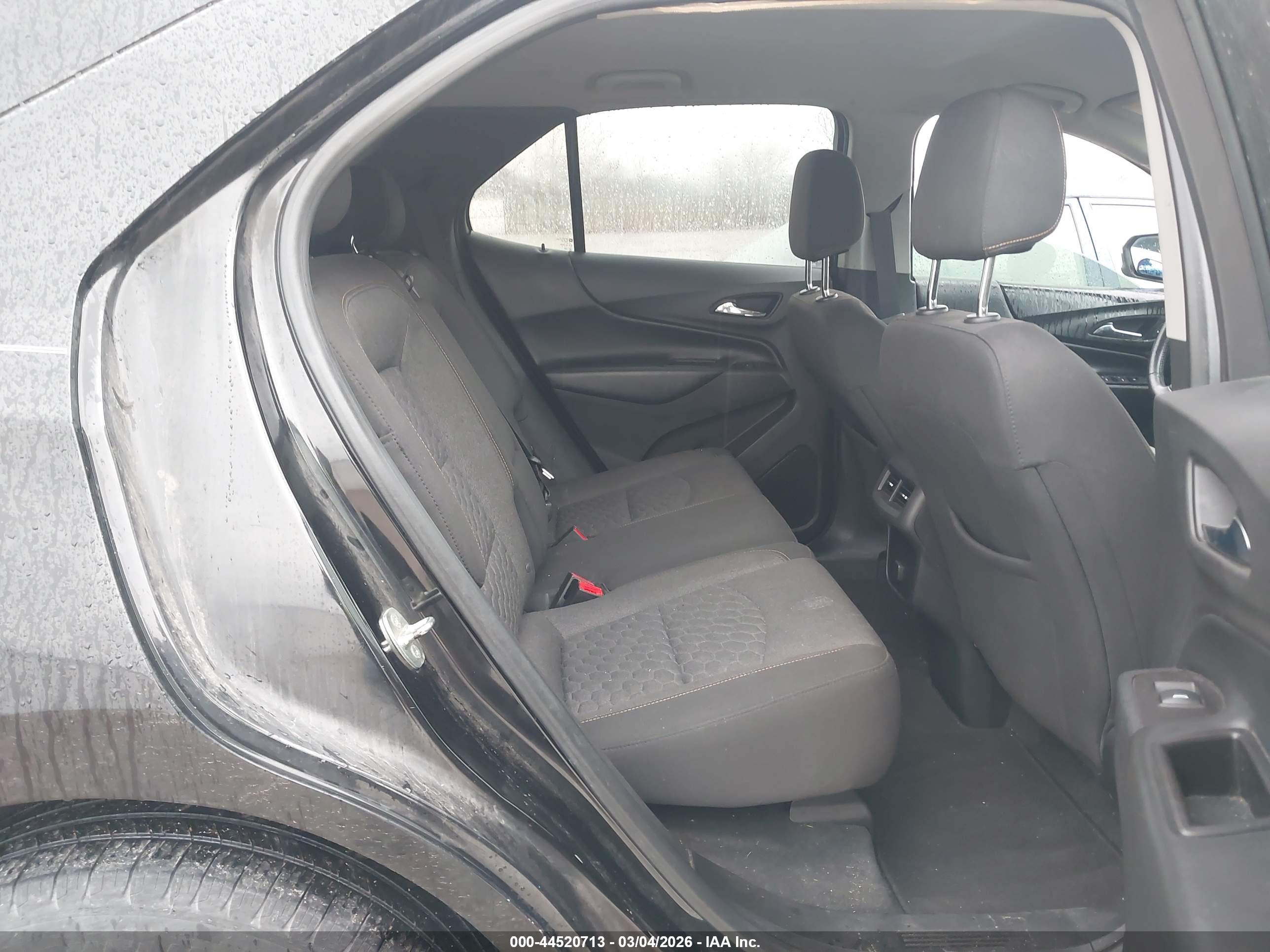 CHEVROLET EQUINOX image 8
