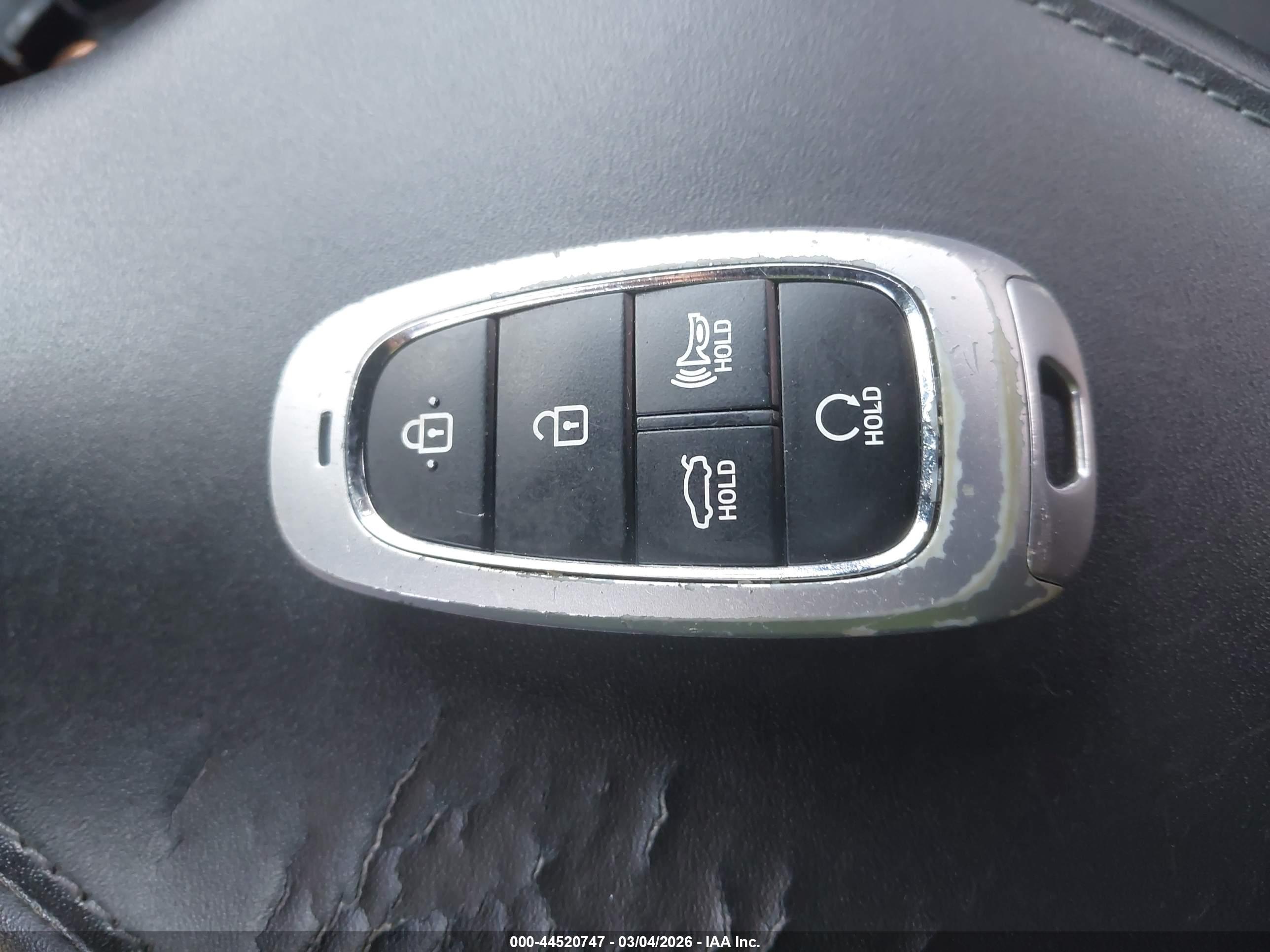HYUNDAI SONATA image 11