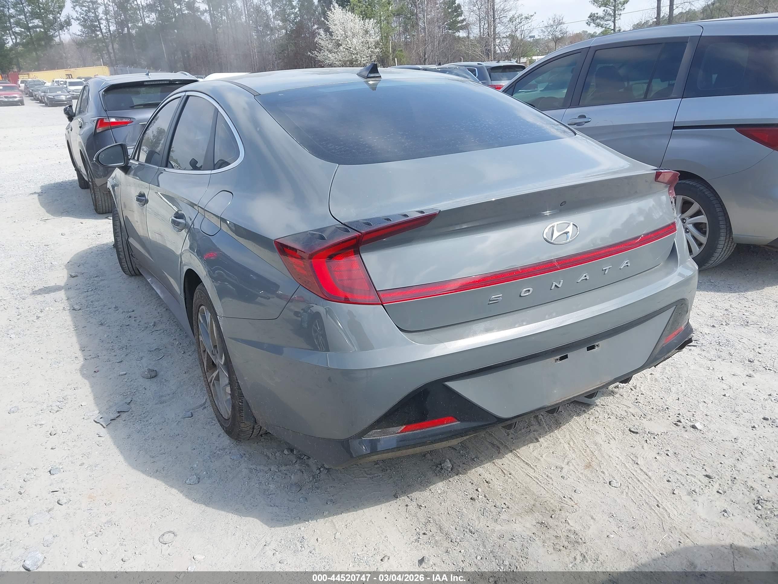 HYUNDAI SONATA image 3