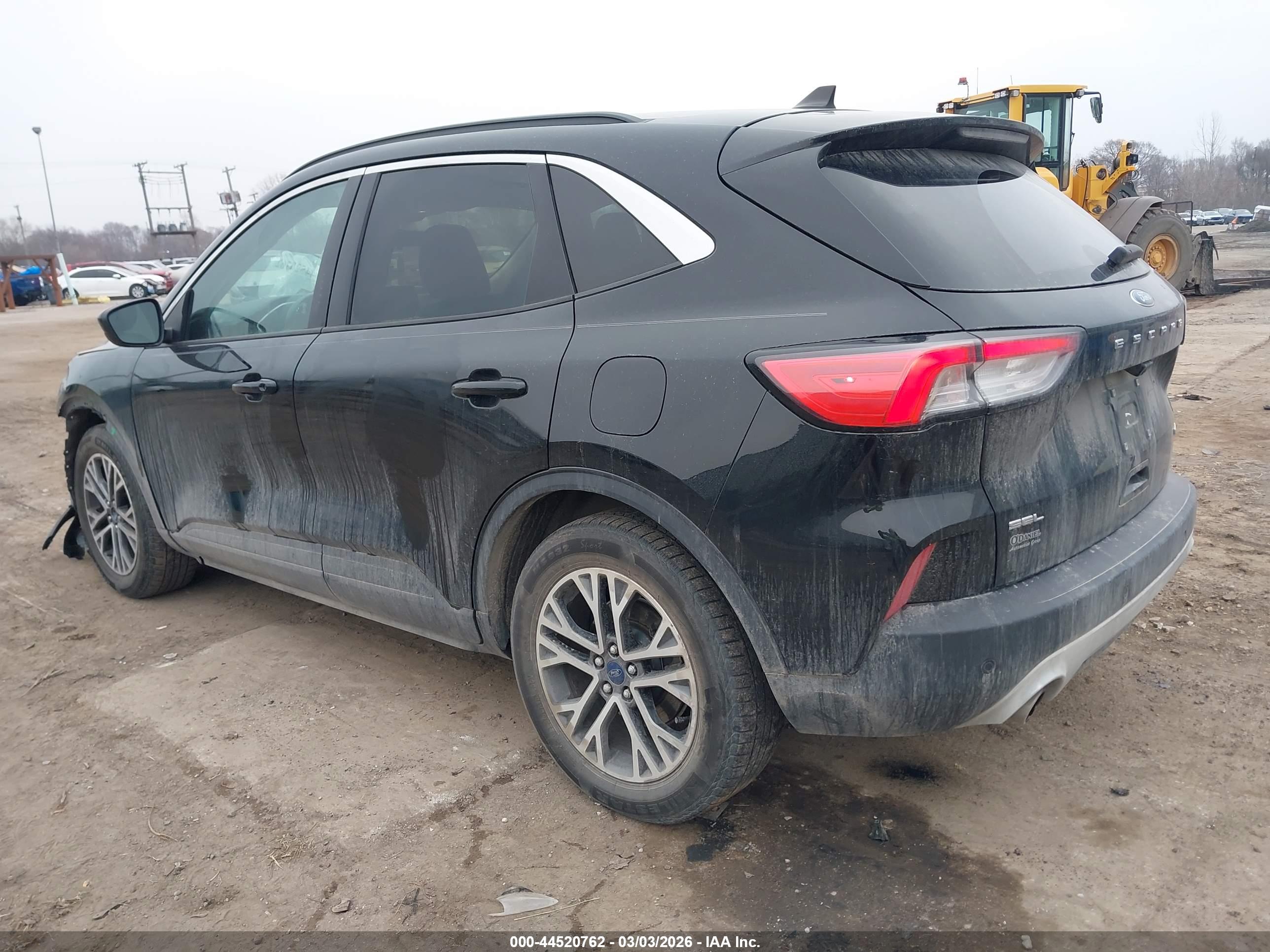 FORD ESCAPE image 3