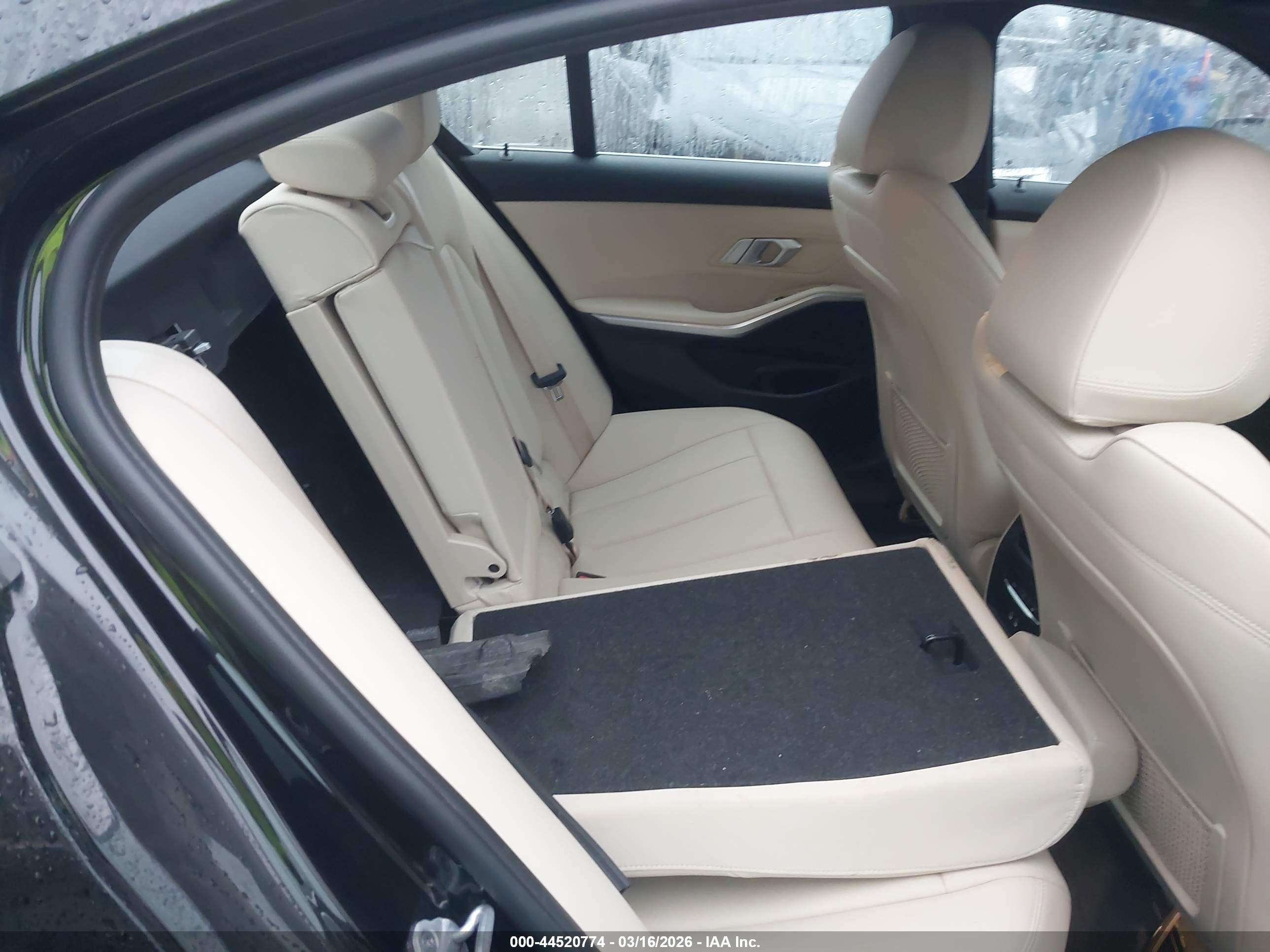 BMW 330I image 8