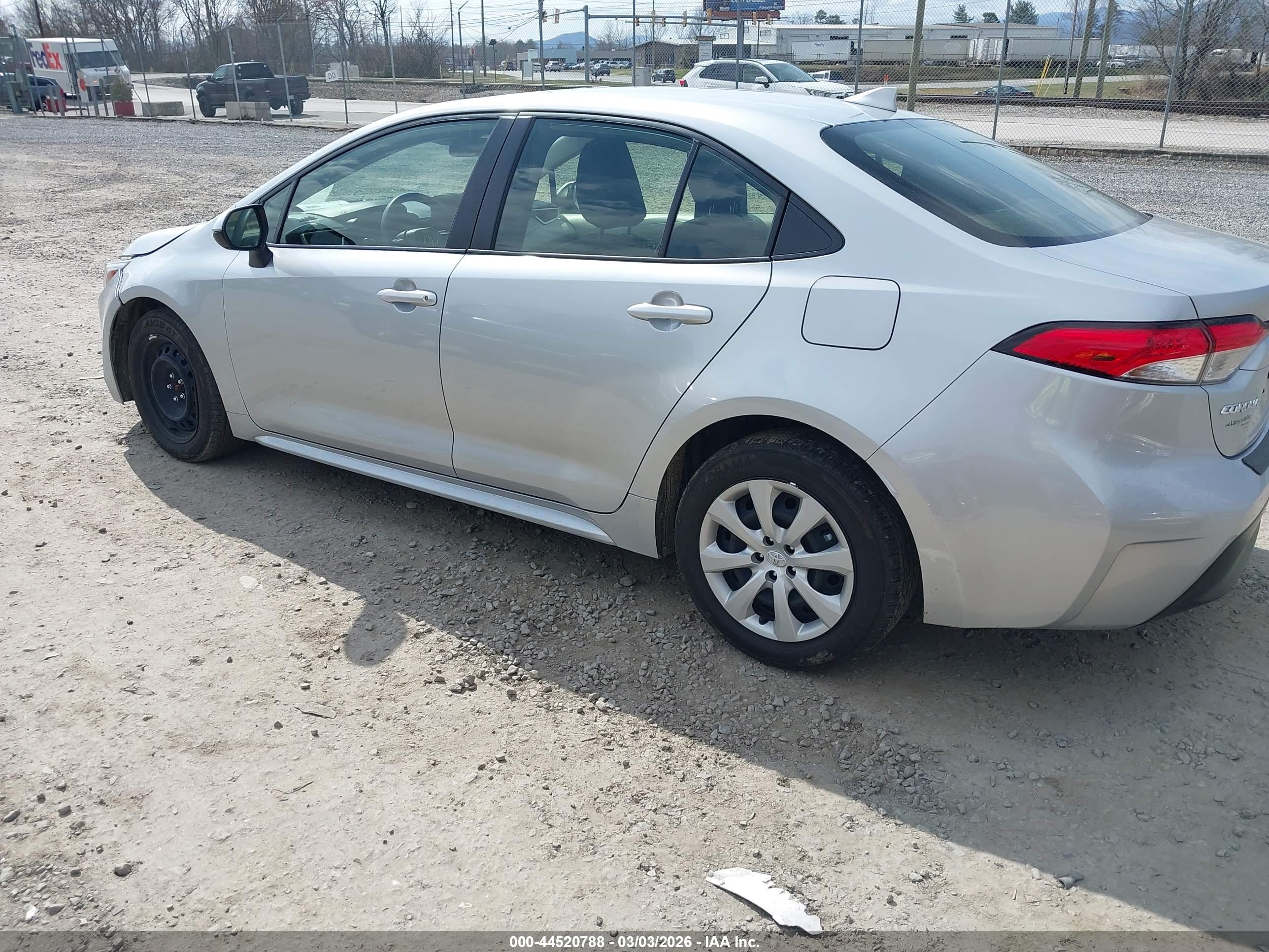 TOYOTA COROLLA image 3