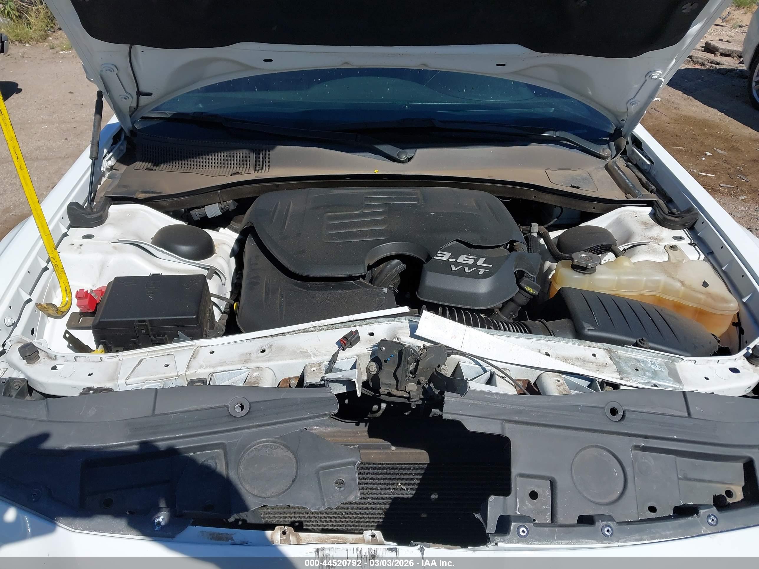 CHRYSLER 300 image 10