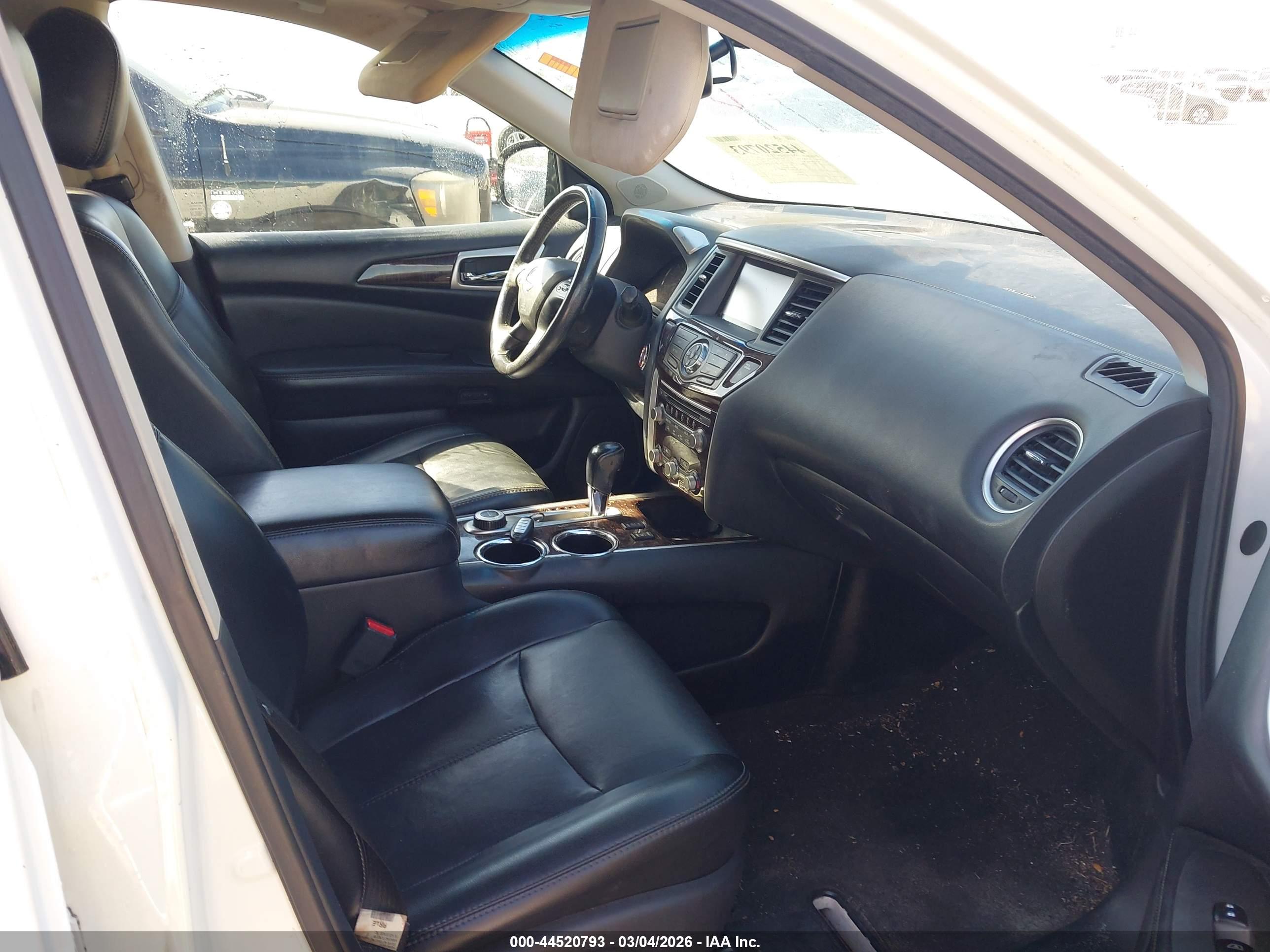 NISSAN PATHFINDER image 5