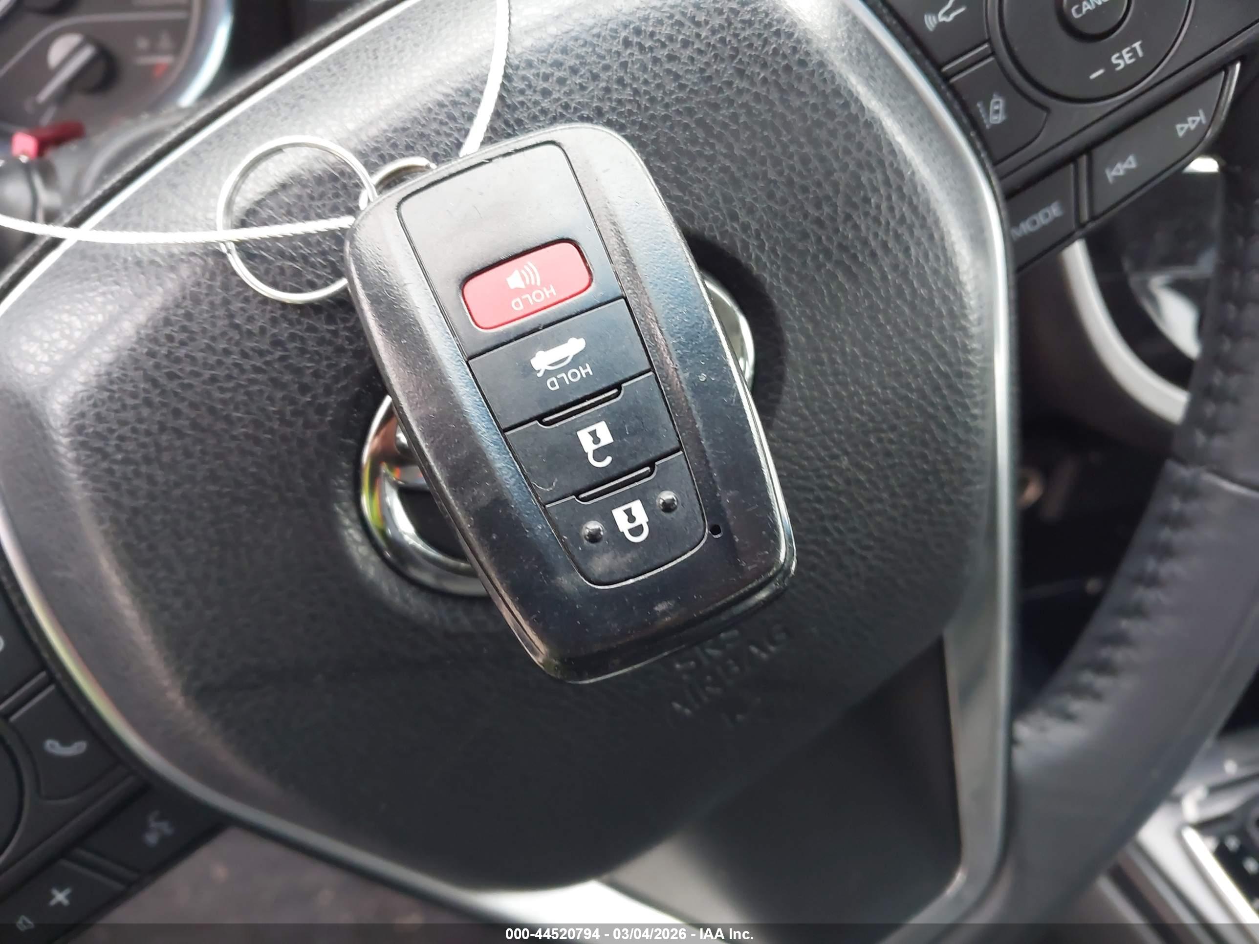 TOYOTA CAMRY image 11