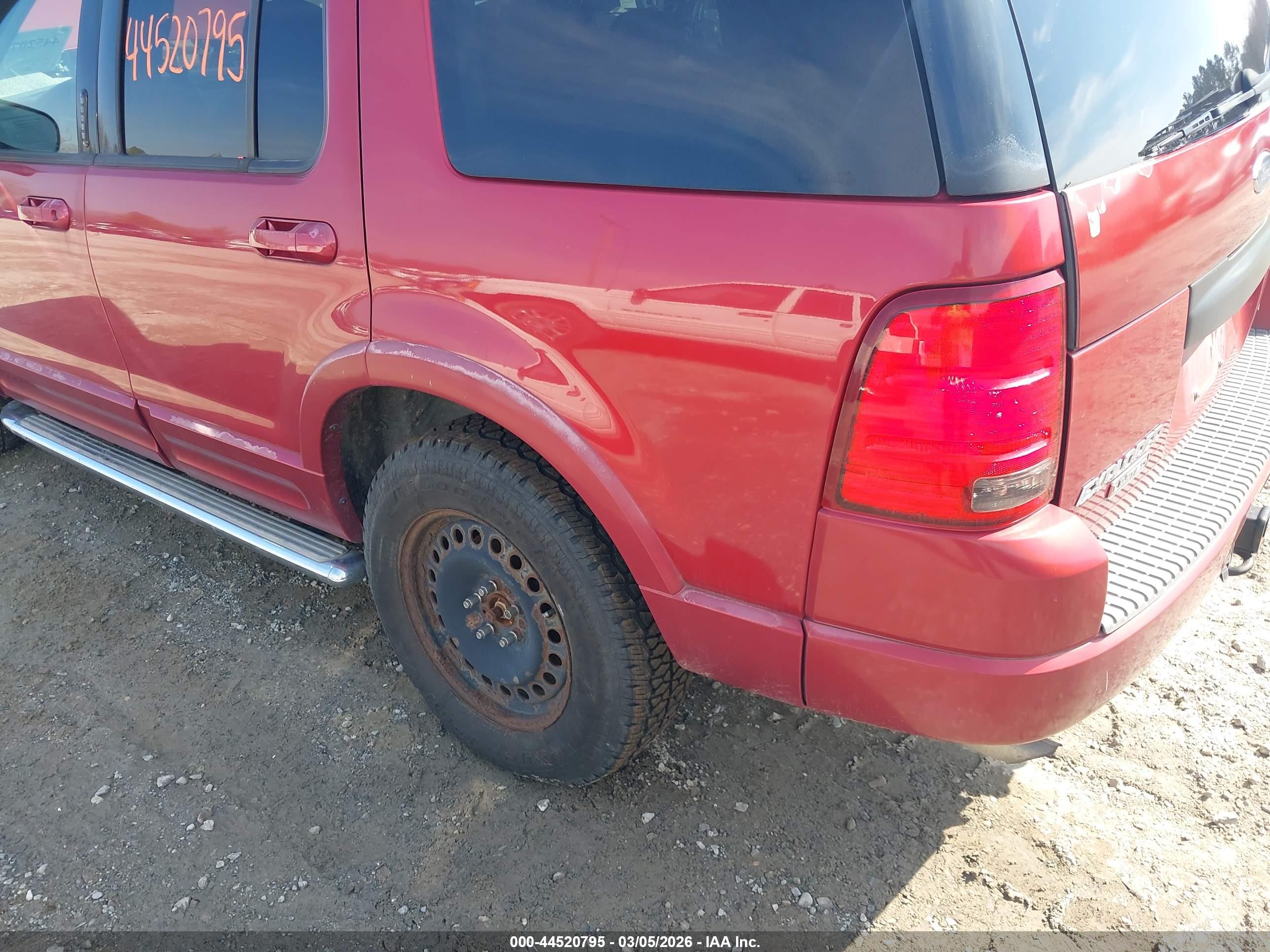 FORD EXPLORER image 6