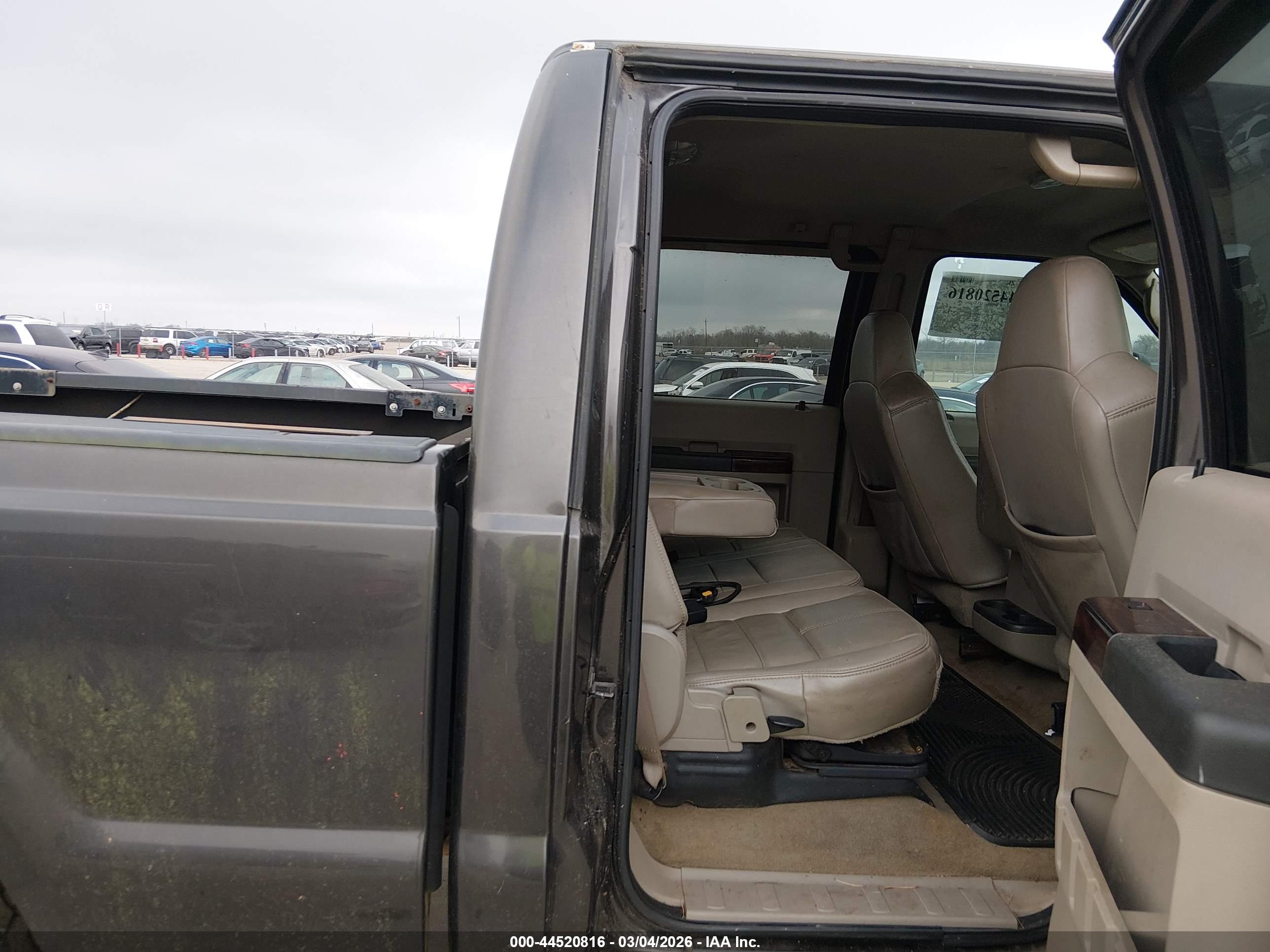 FORD F-250 image 8