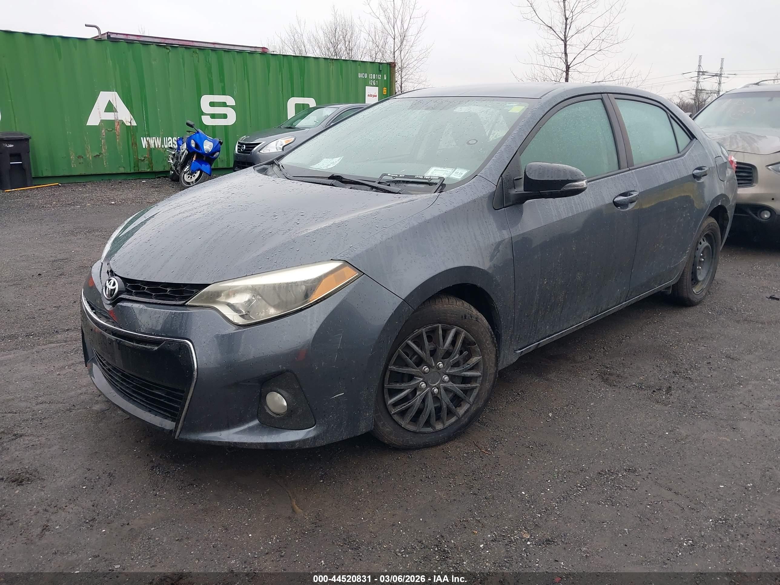 TOYOTA COROLLA image 2